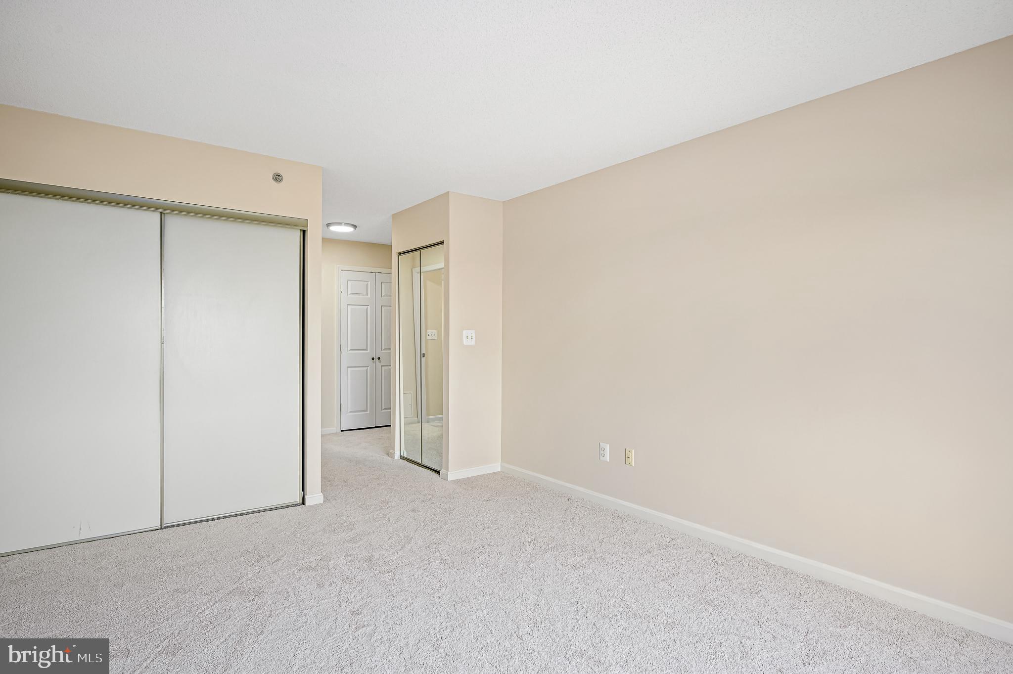 LANSDOWNE WOODS - Residential Lease