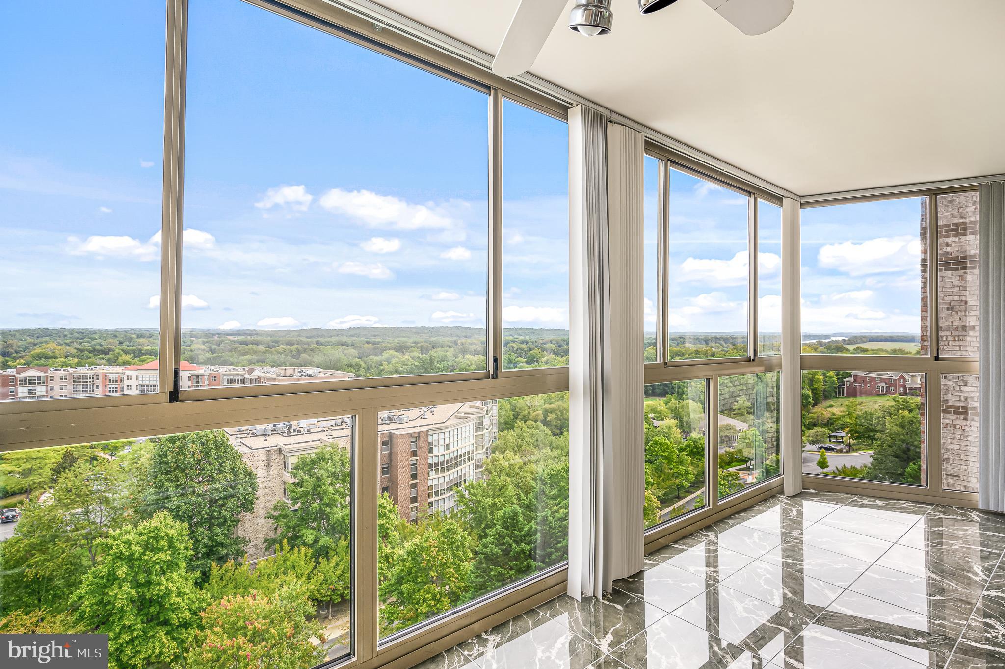 LANSDOWNE WOODS - Residential Lease