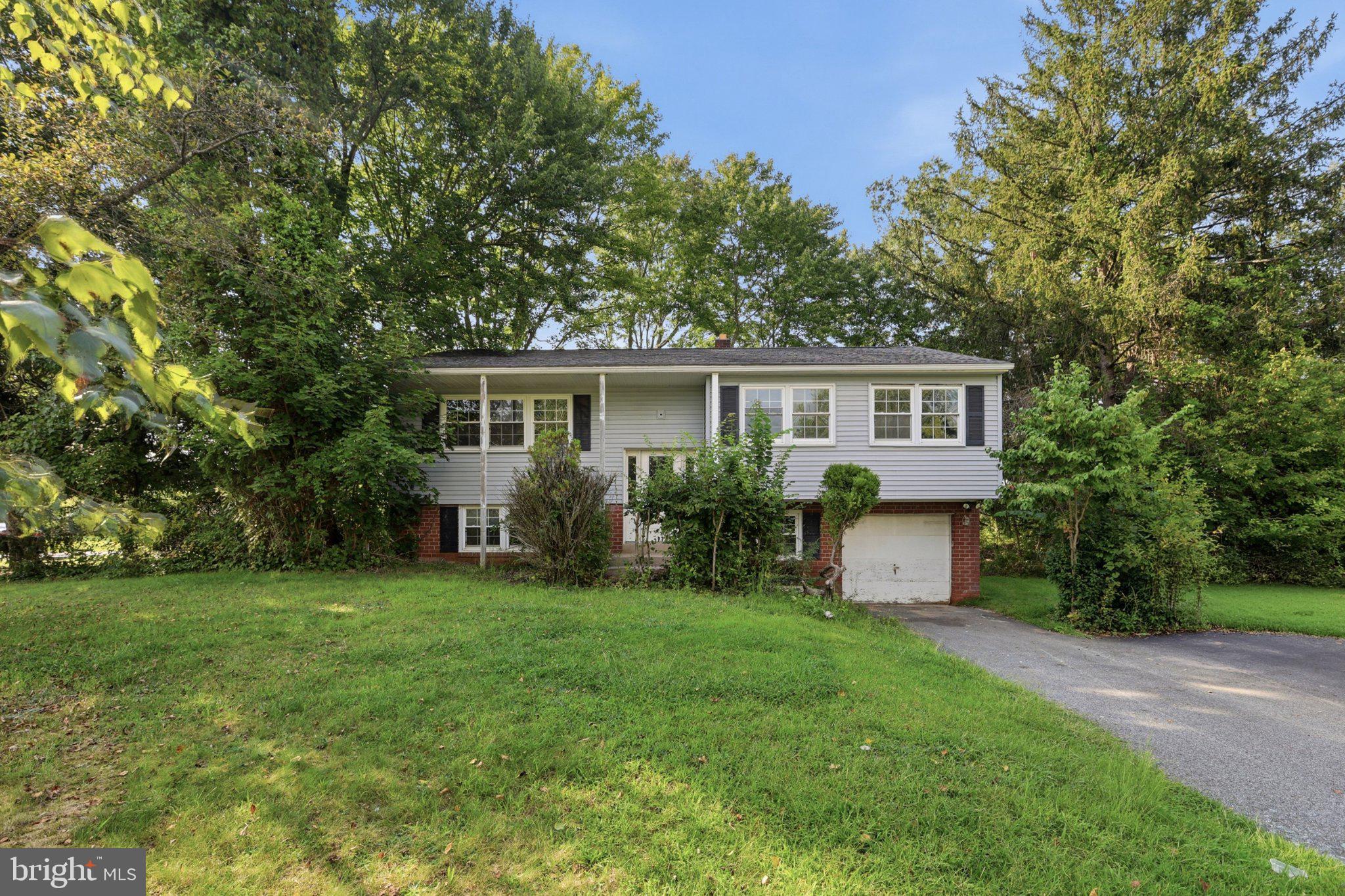 1230 AUDREY LANE