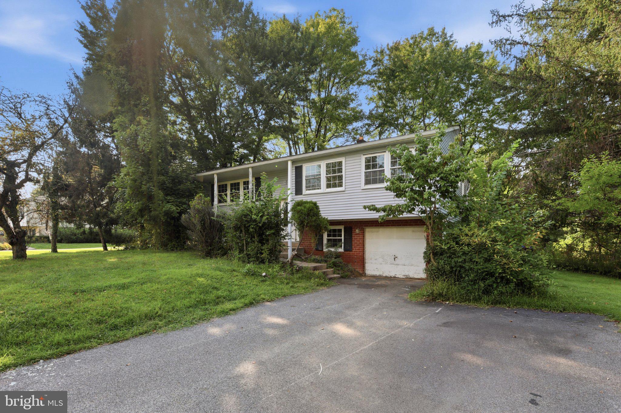 1230 AUDREY LANE