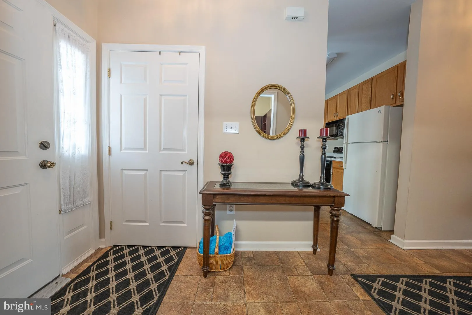 Springfield, Pennsylvania 19064, United States, 2 Bedrooms Bedrooms, ,3 BathroomsBathrooms,Residential,Pending,16525