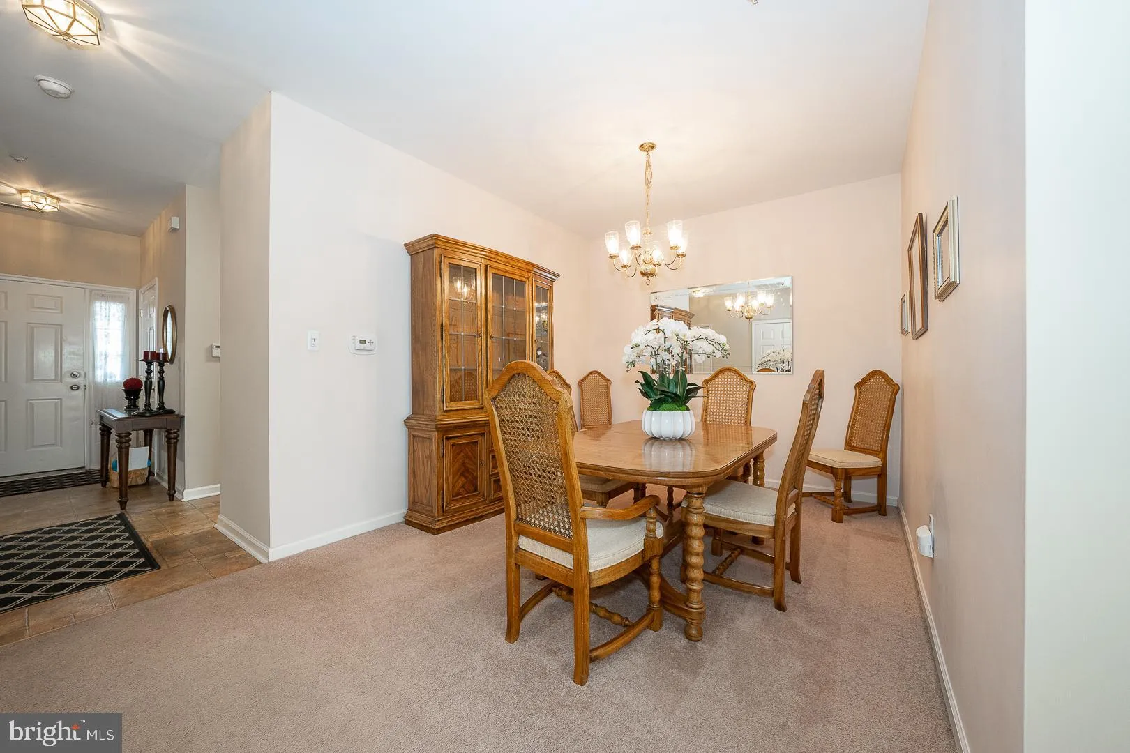 Springfield, Pennsylvania 19064, United States, 2 Bedrooms Bedrooms, ,3 BathroomsBathrooms,Residential,Pending,16525