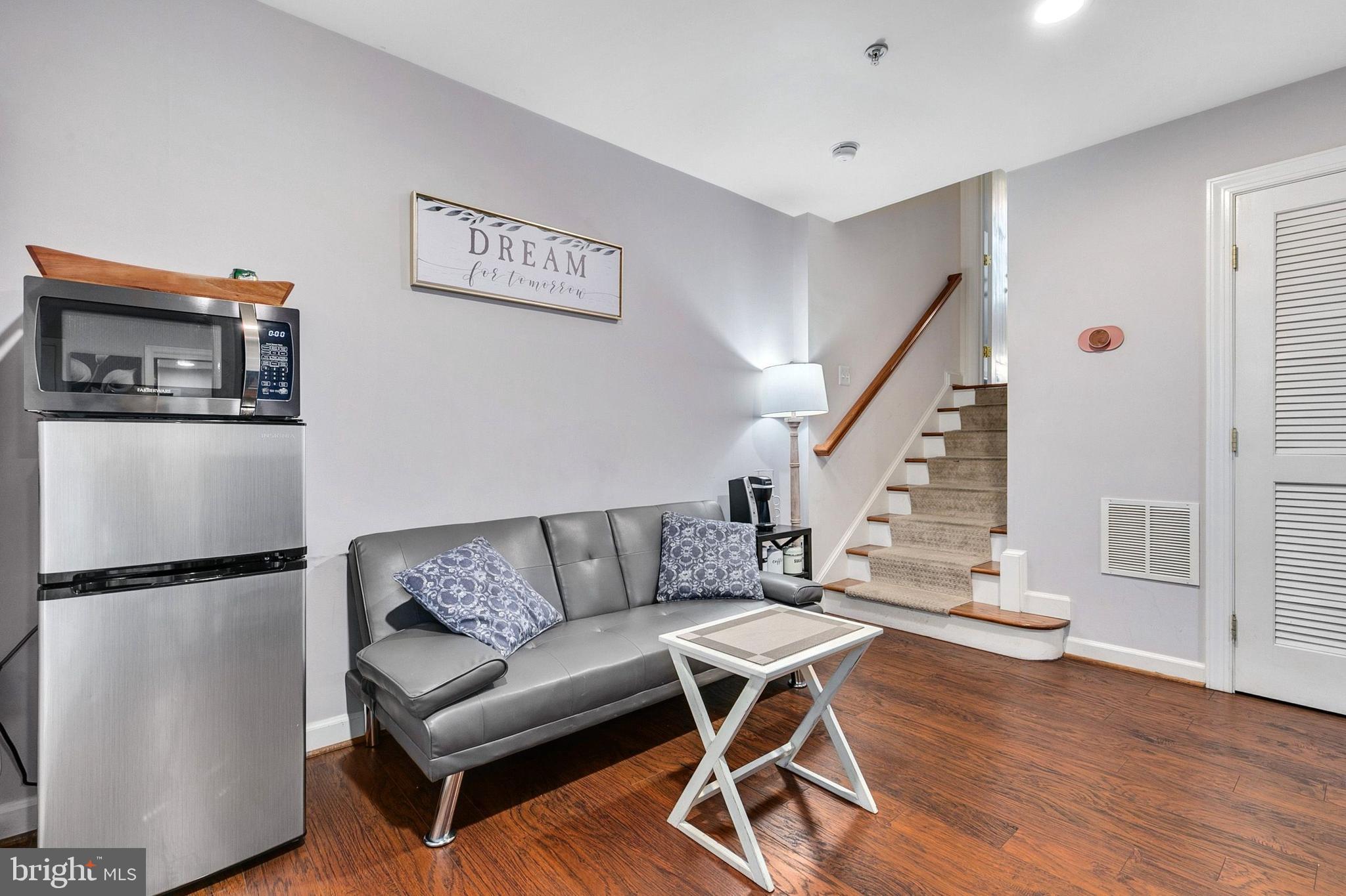 QUINCE ORCHARD PARK - Residential