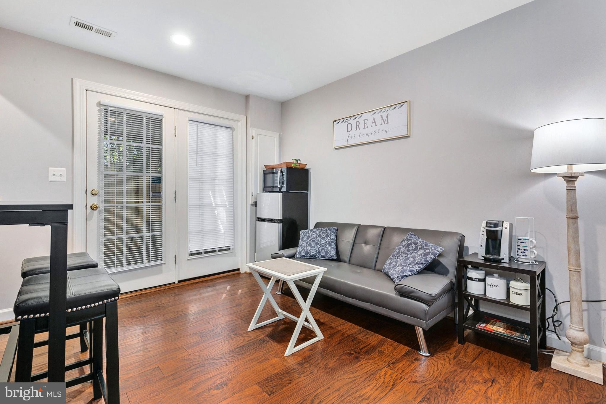 QUINCE ORCHARD PARK - Residential