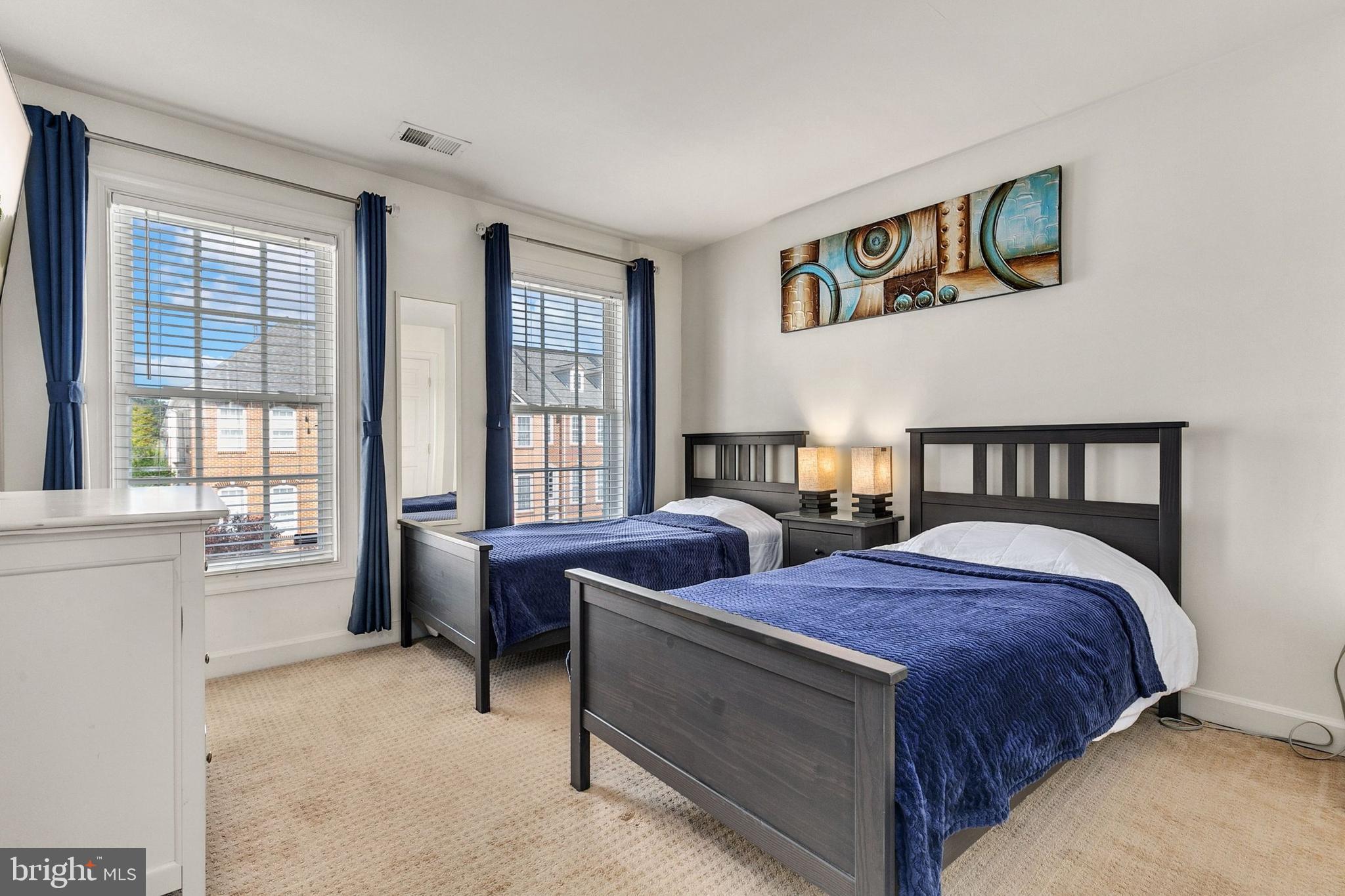 QUINCE ORCHARD PARK - Residential