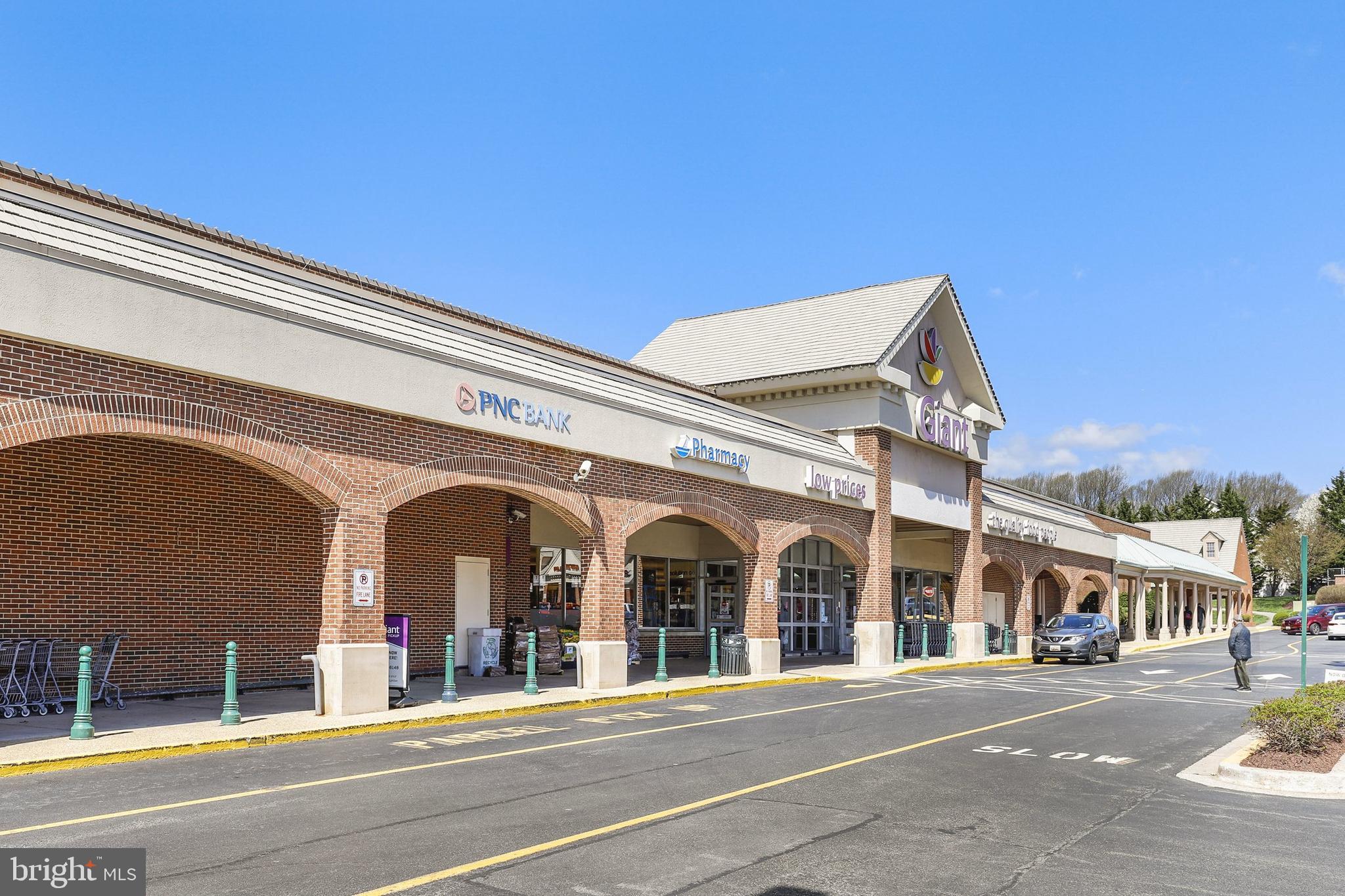 QUINCE ORCHARD PARK - Residential