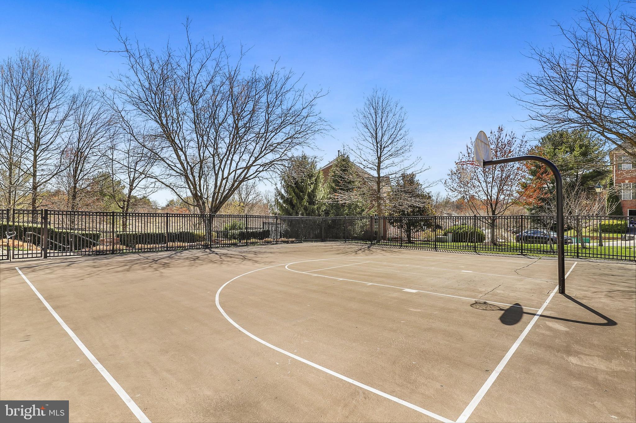 QUINCE ORCHARD PARK - Residential