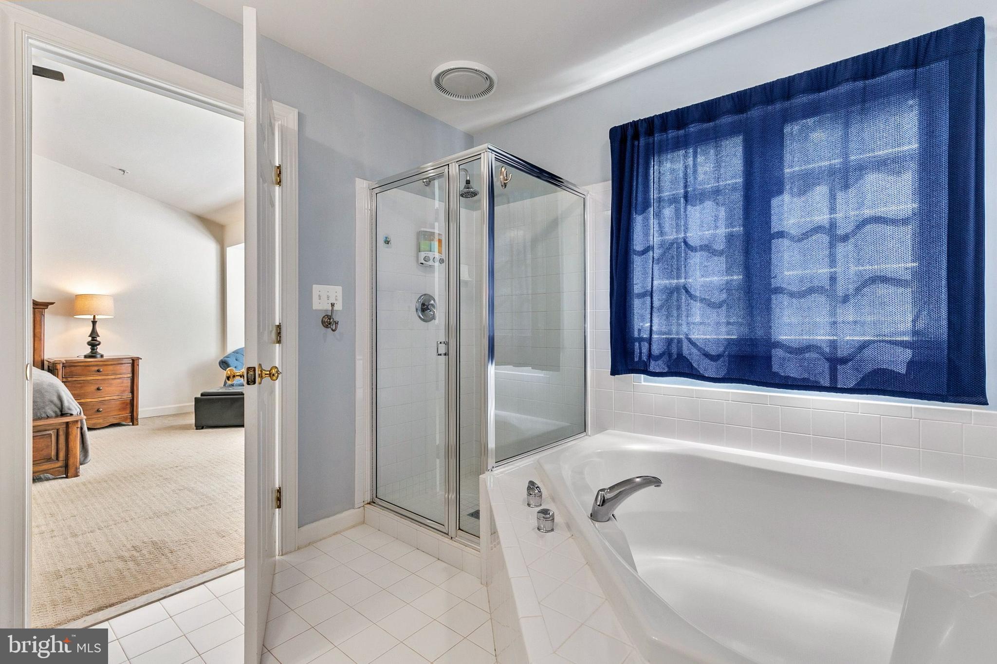 QUINCE ORCHARD PARK - Residential