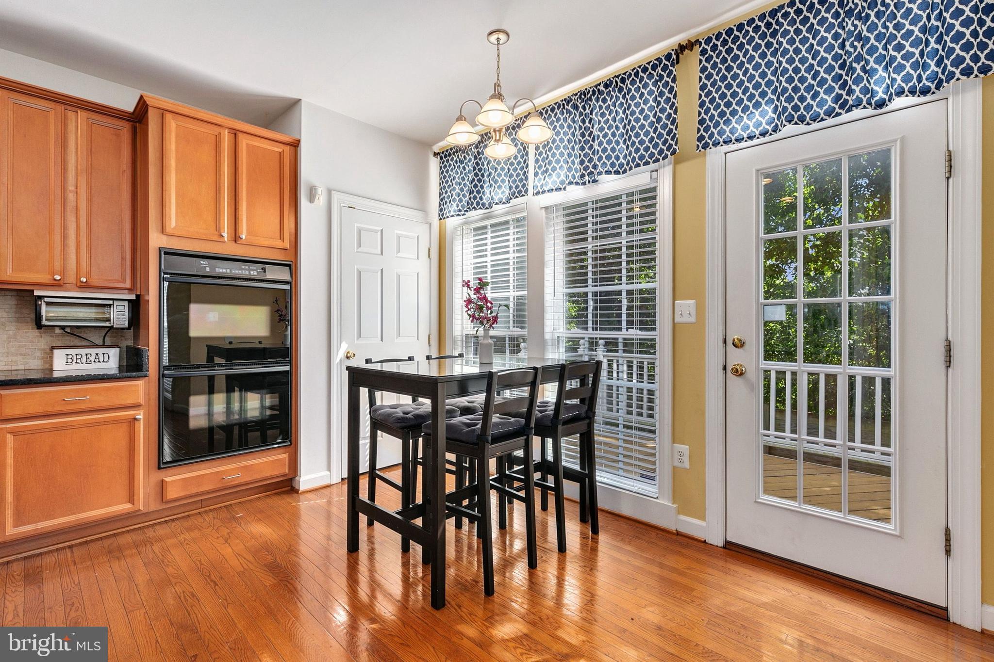 QUINCE ORCHARD PARK - Residential