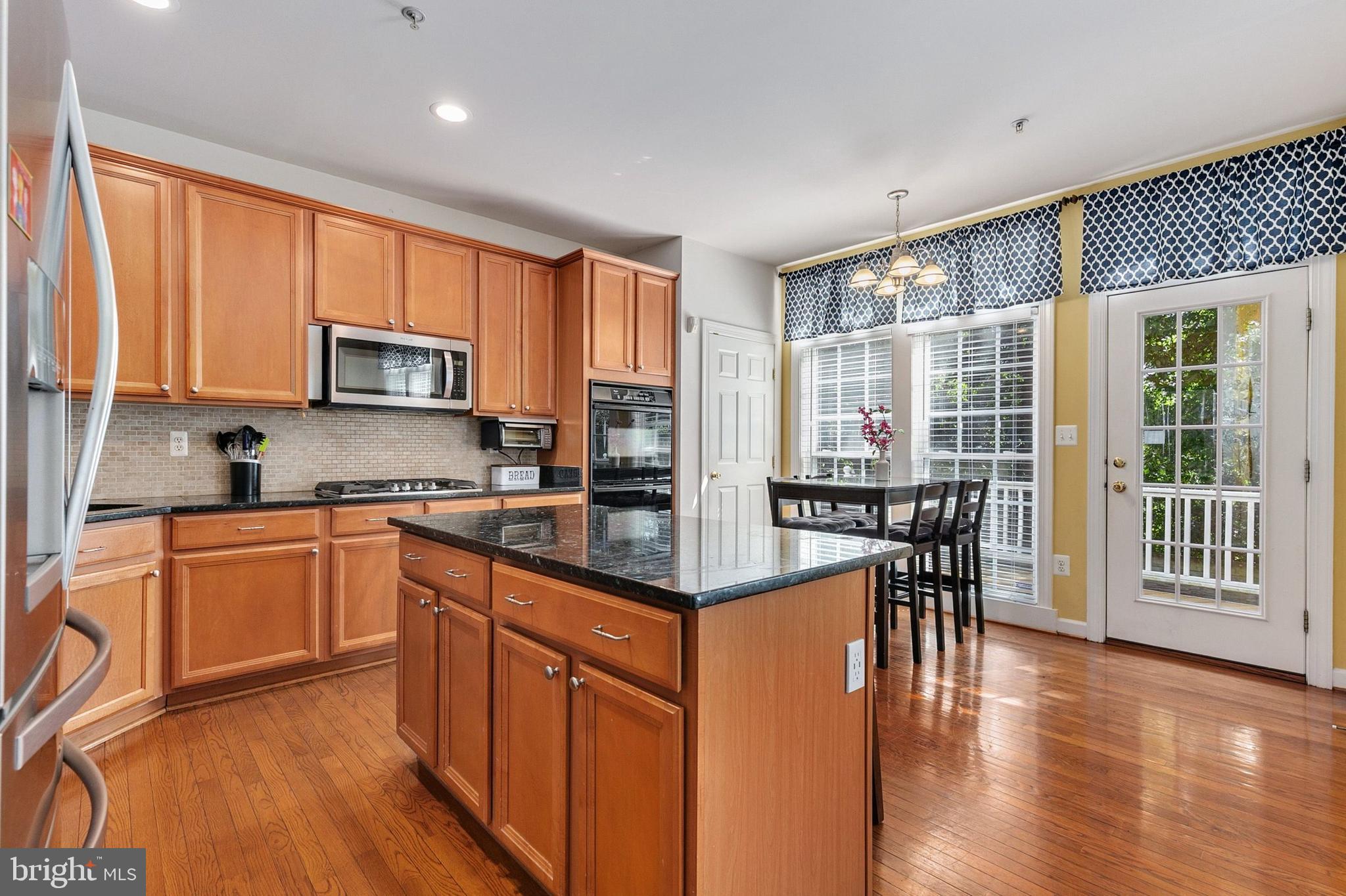 QUINCE ORCHARD PARK - Residential