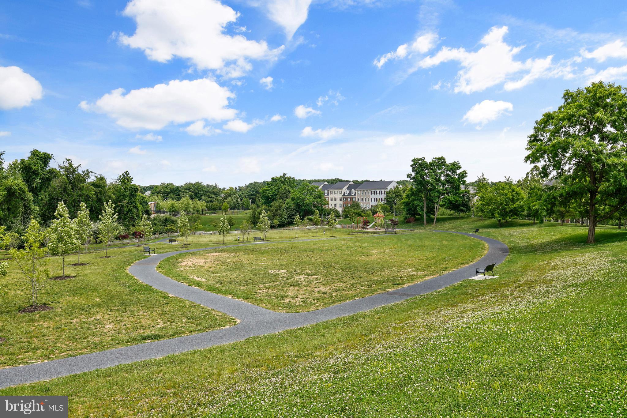 QUINCE ORCHARD PARK - Residential