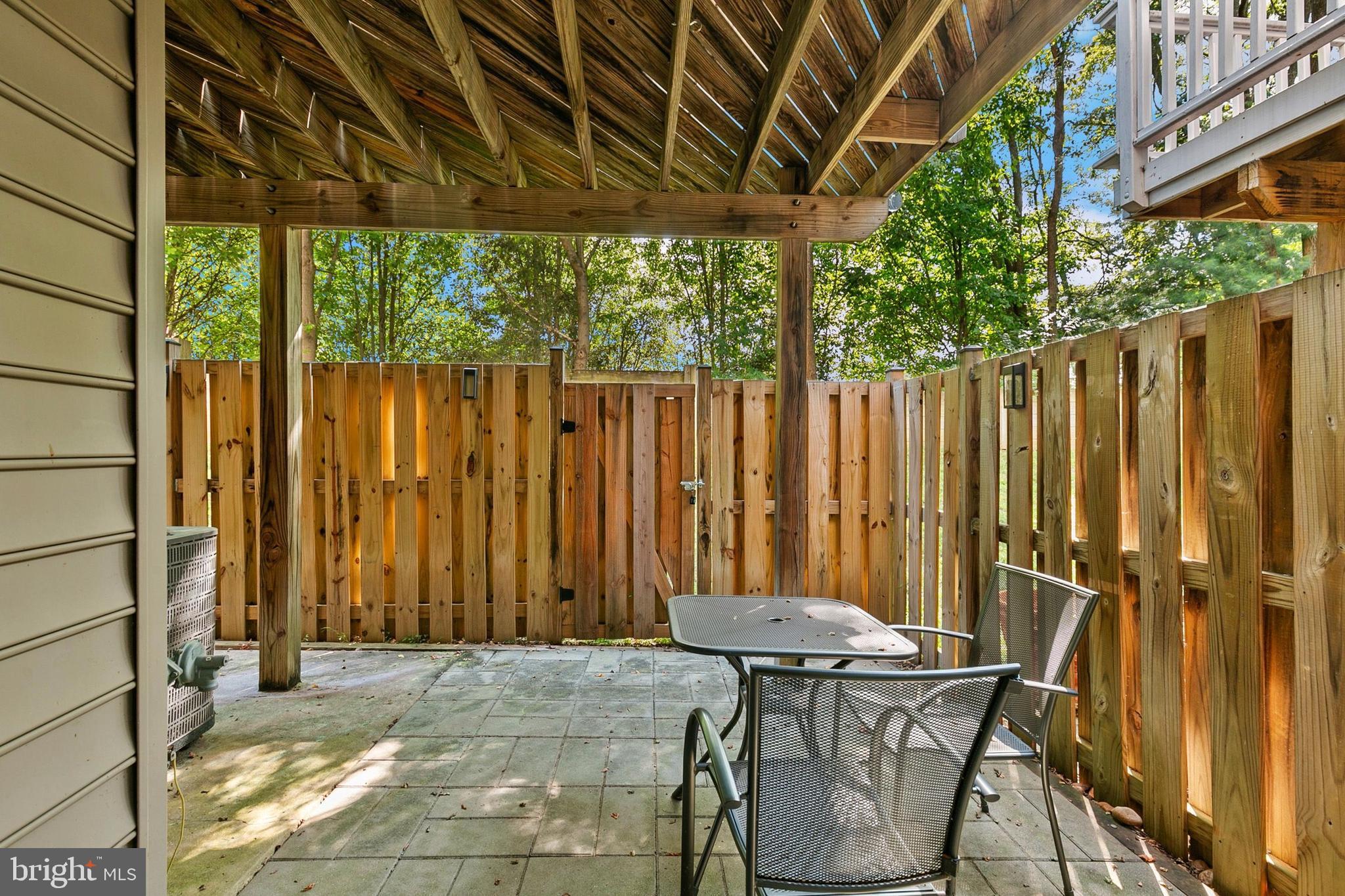 QUINCE ORCHARD PARK - Residential