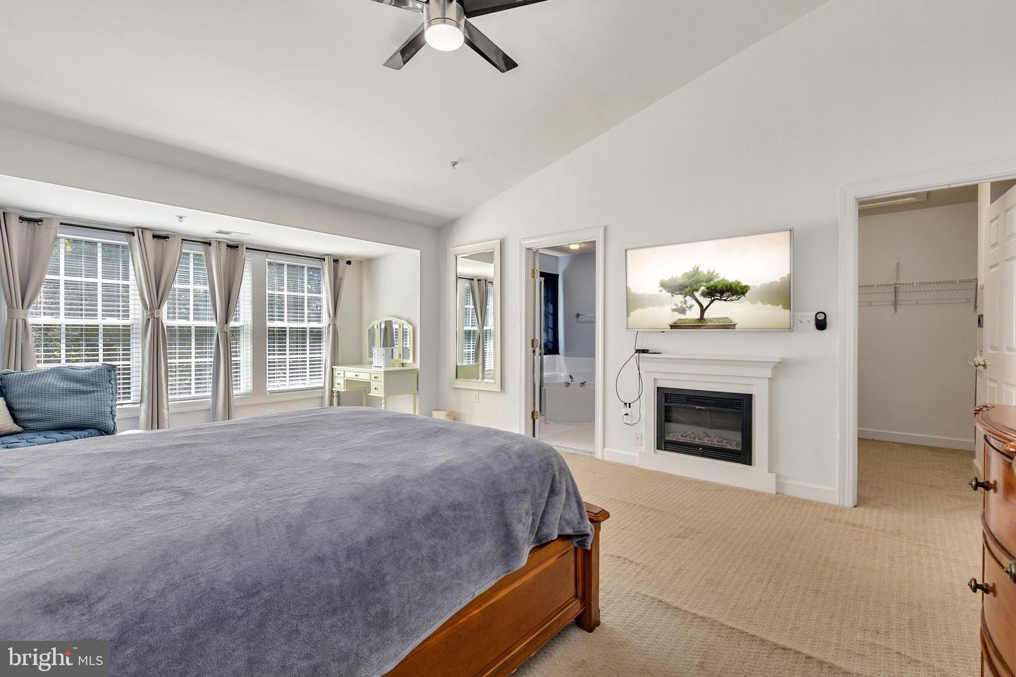 QUINCE ORCHARD PARK - Residential