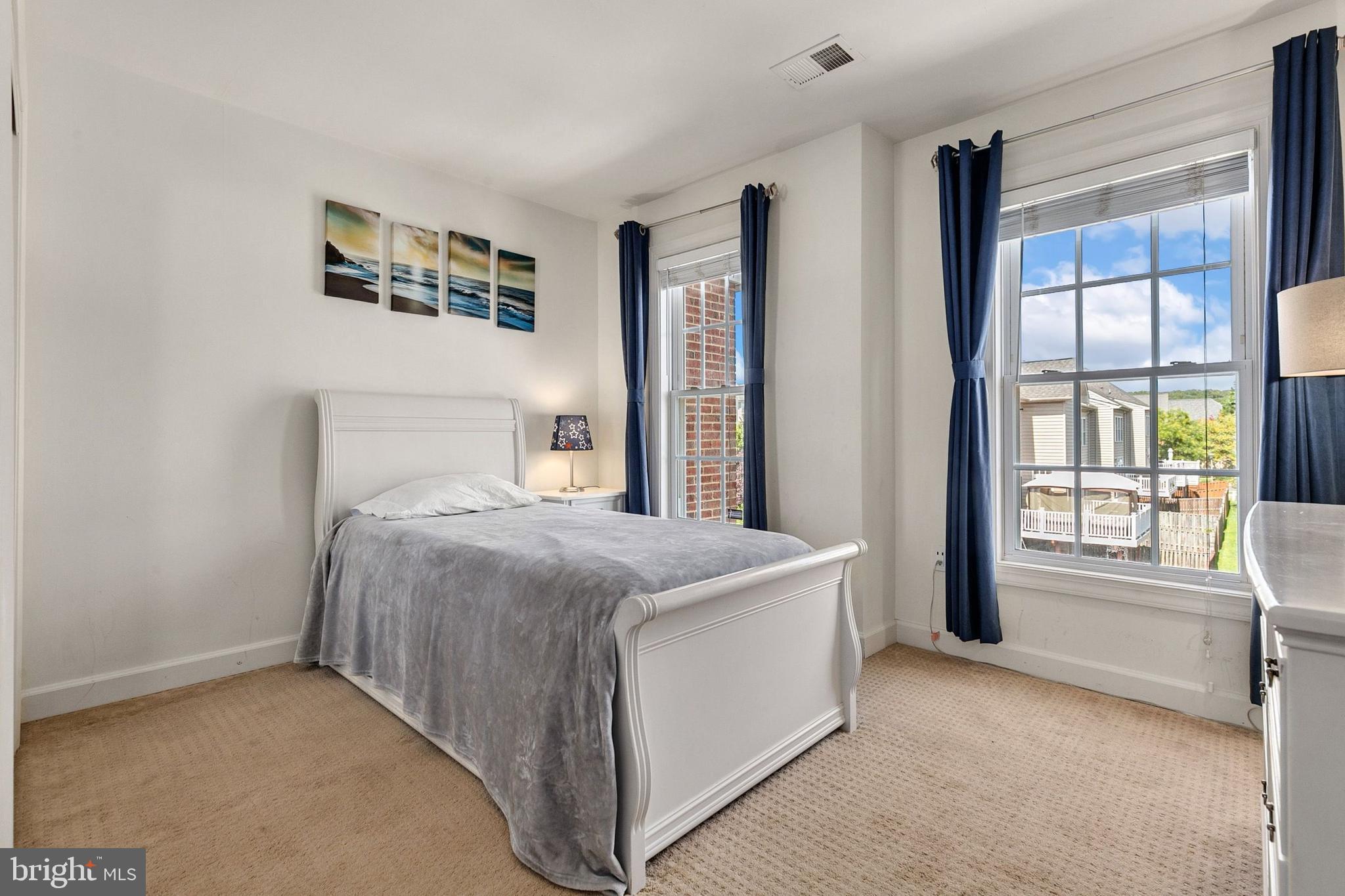 QUINCE ORCHARD PARK - Residential