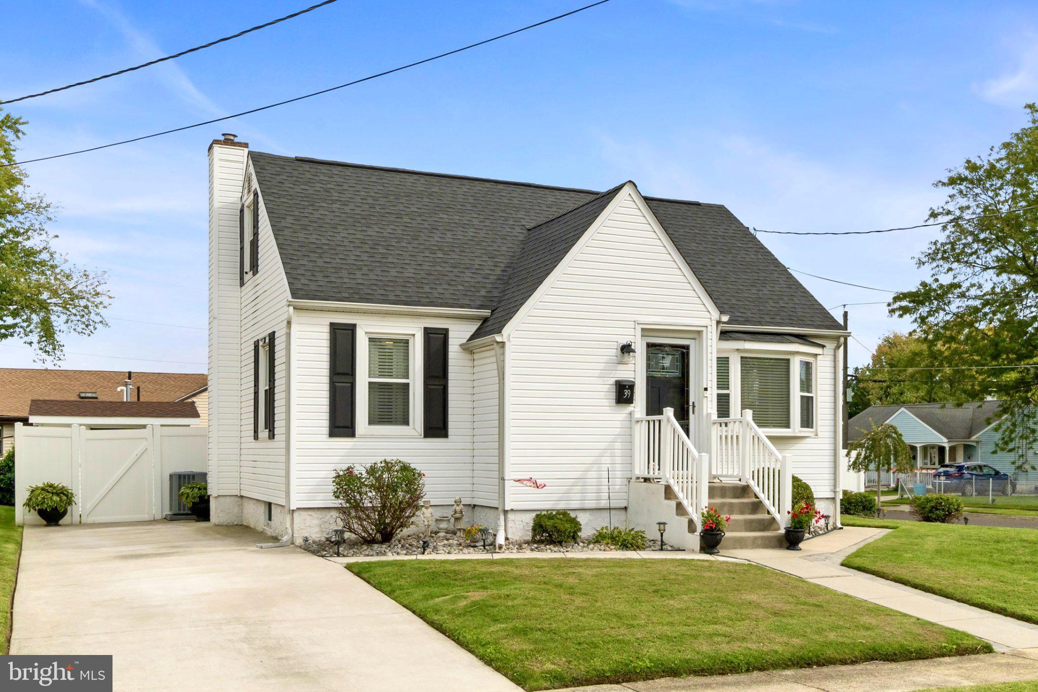 39 WORTHINGTON AVENUE