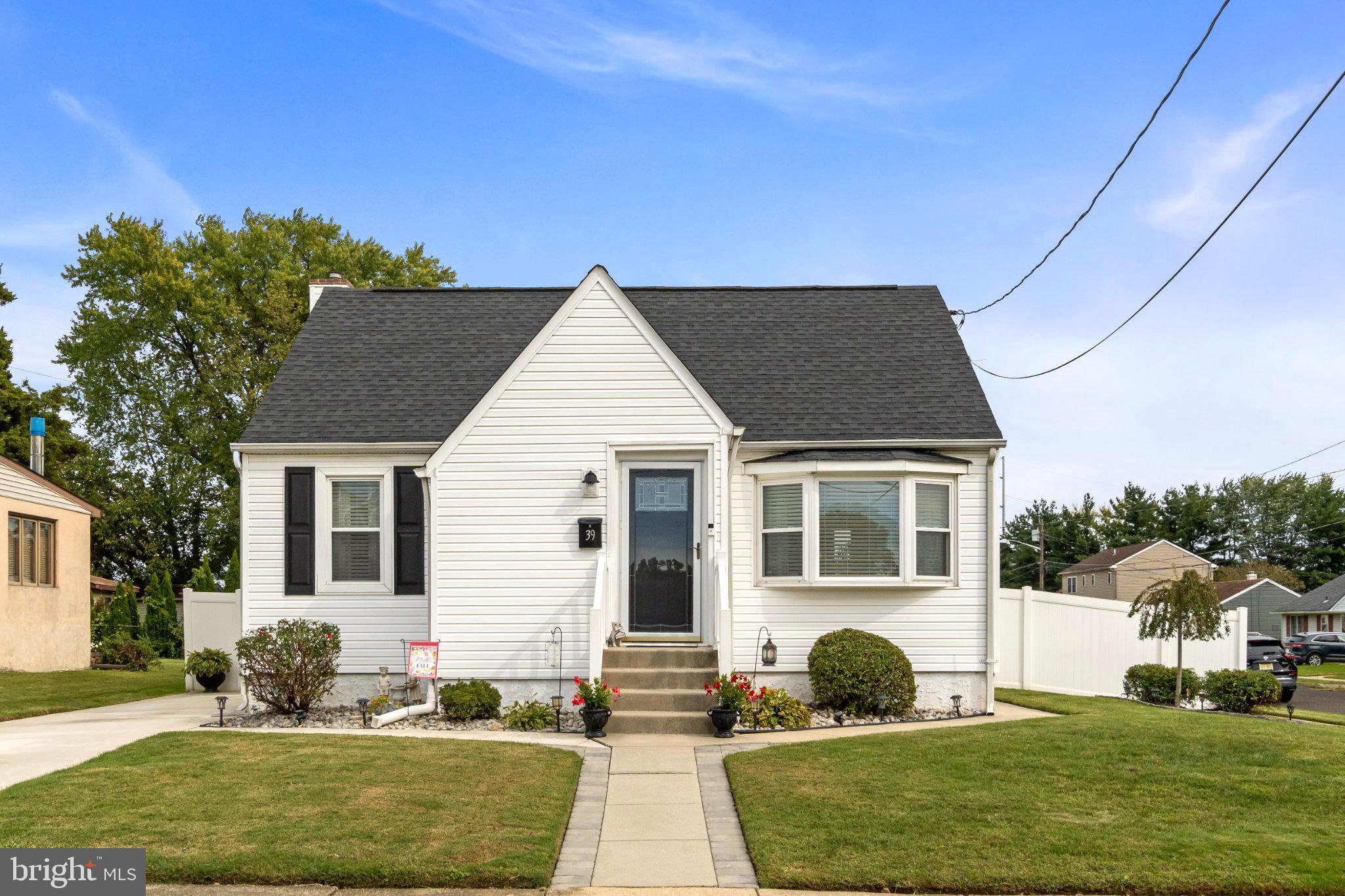 39 WORTHINGTON AVENUE