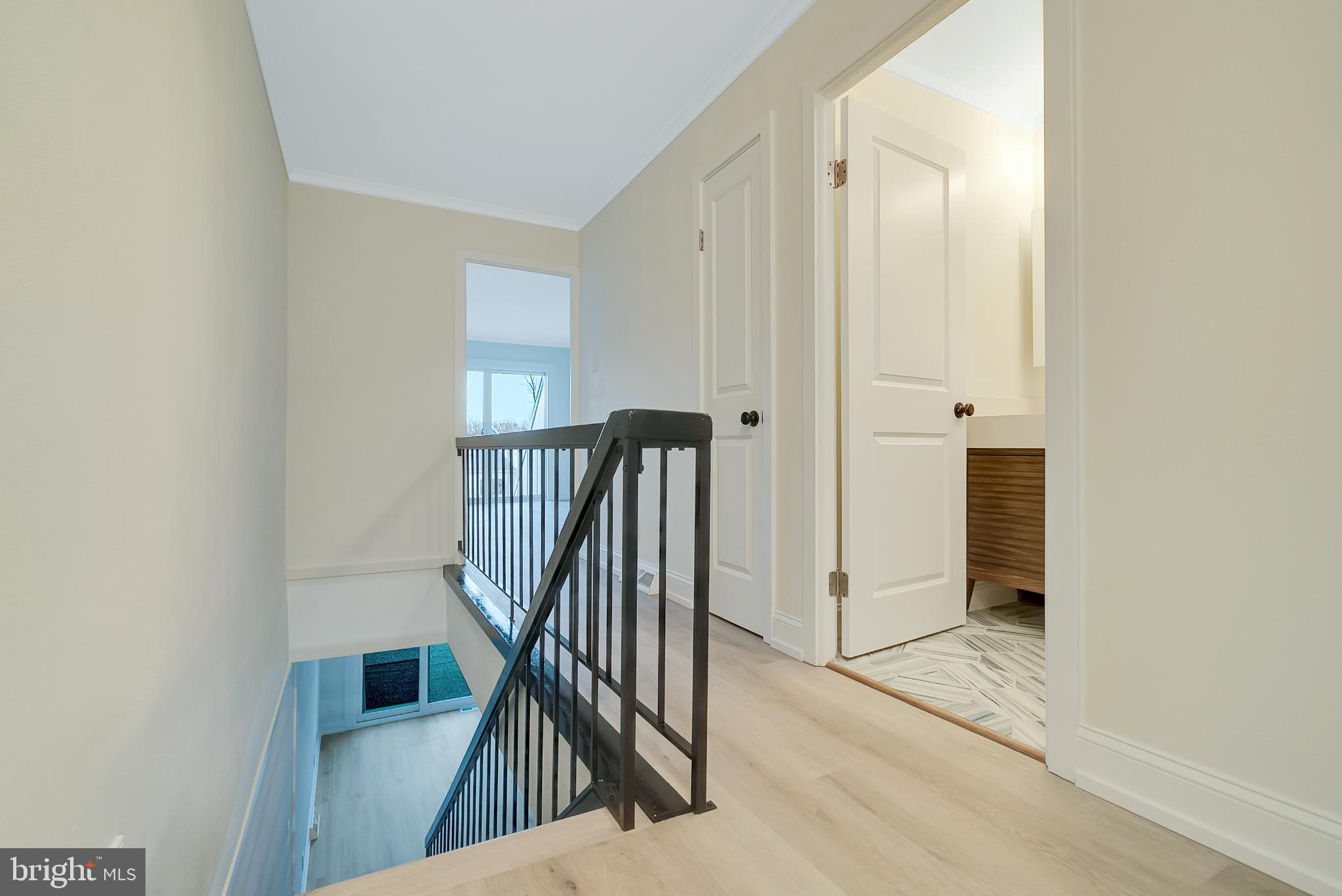 SUMMIT HOUSE - Residential