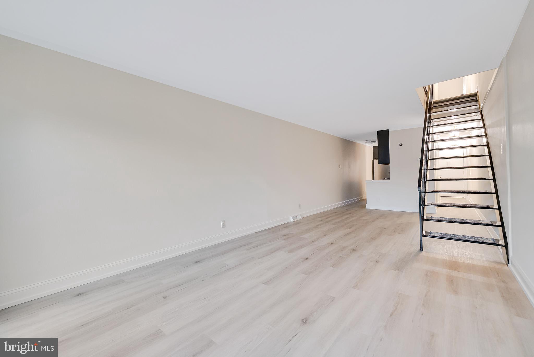 SUMMIT HOUSE - Residential