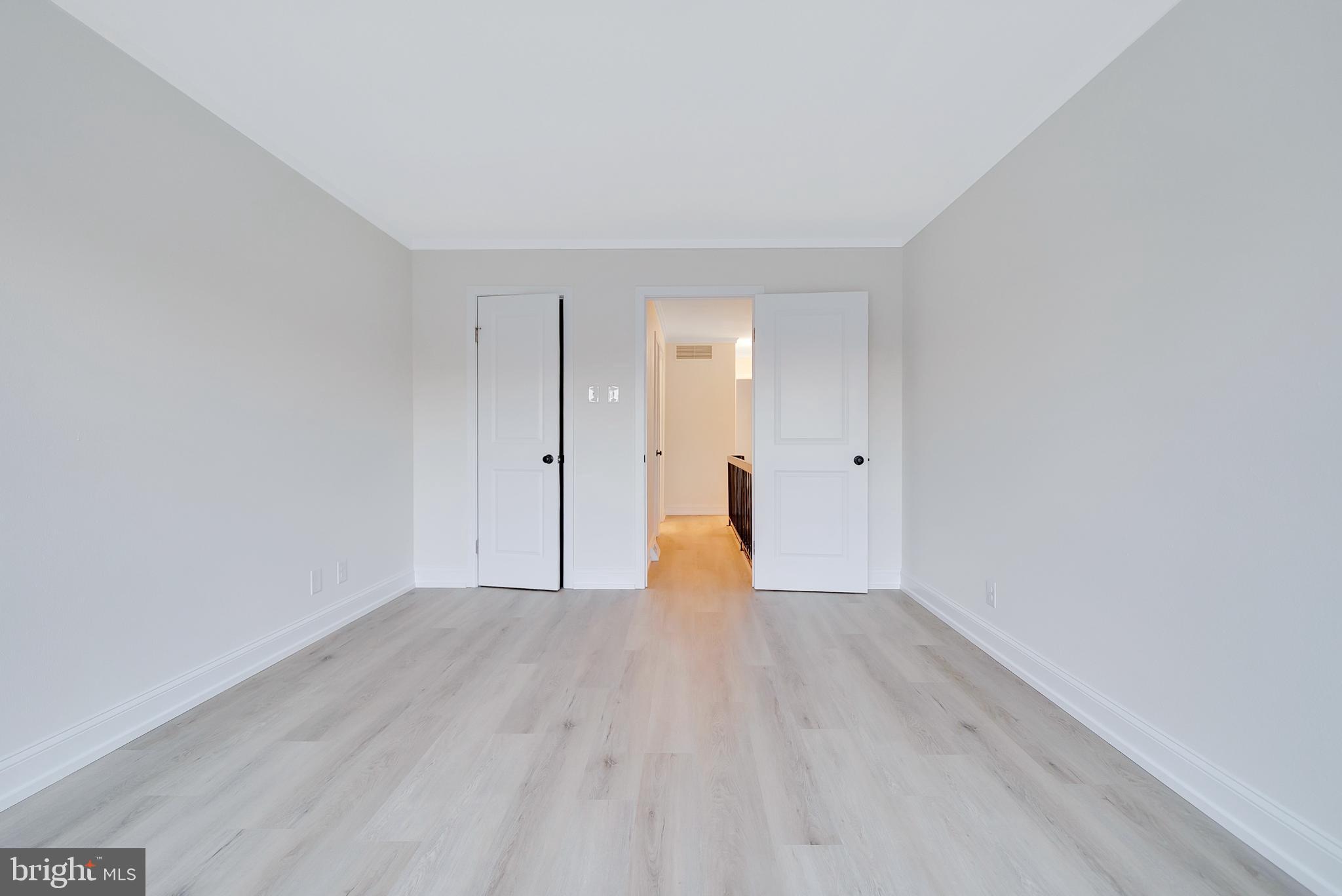 SUMMIT HOUSE - Residential