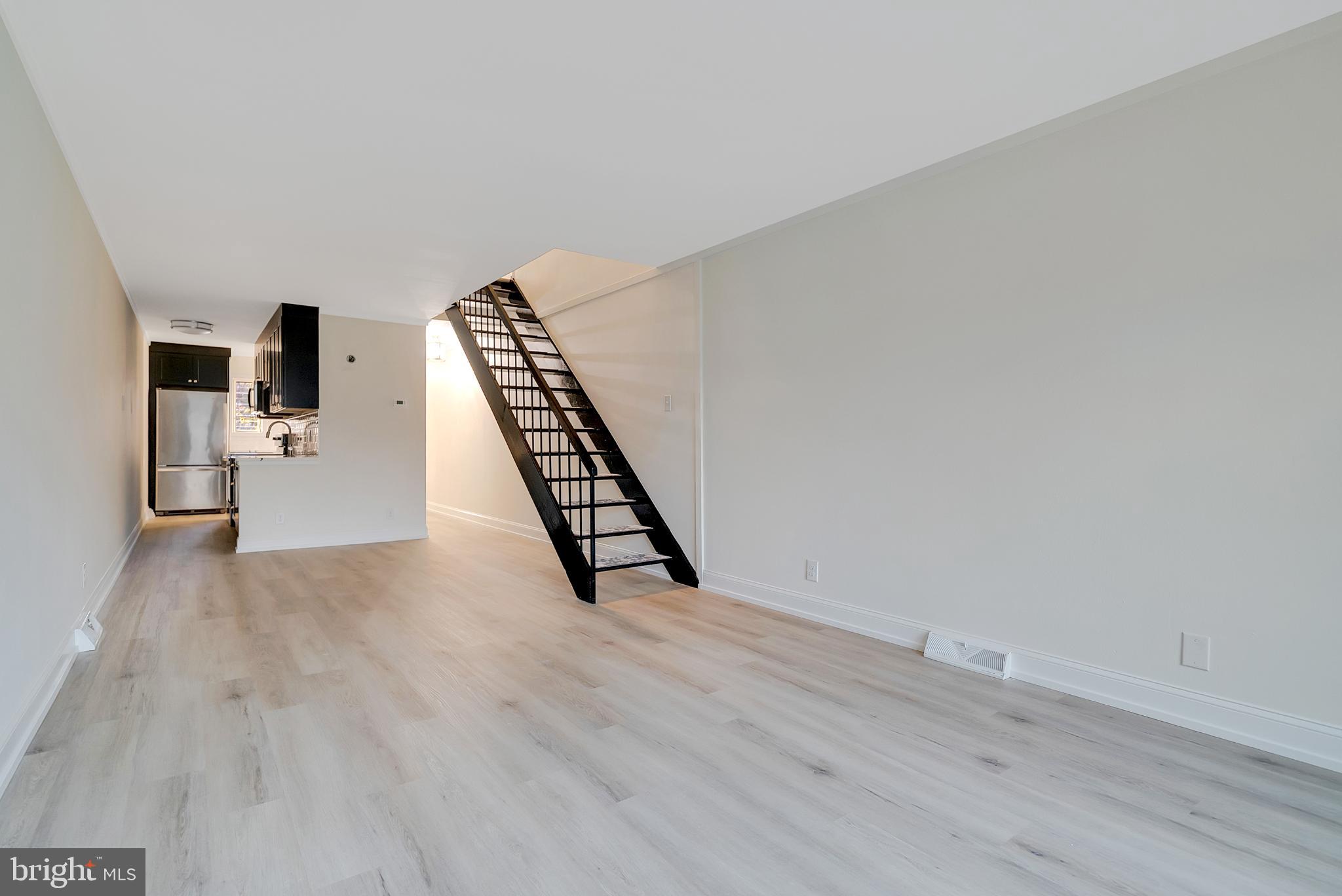 SUMMIT HOUSE - Residential