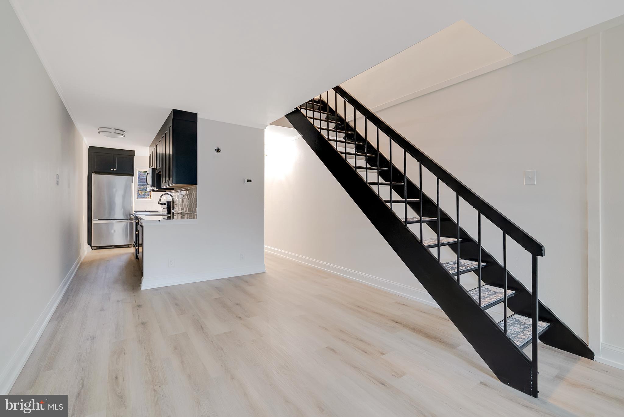 SUMMIT HOUSE - Residential