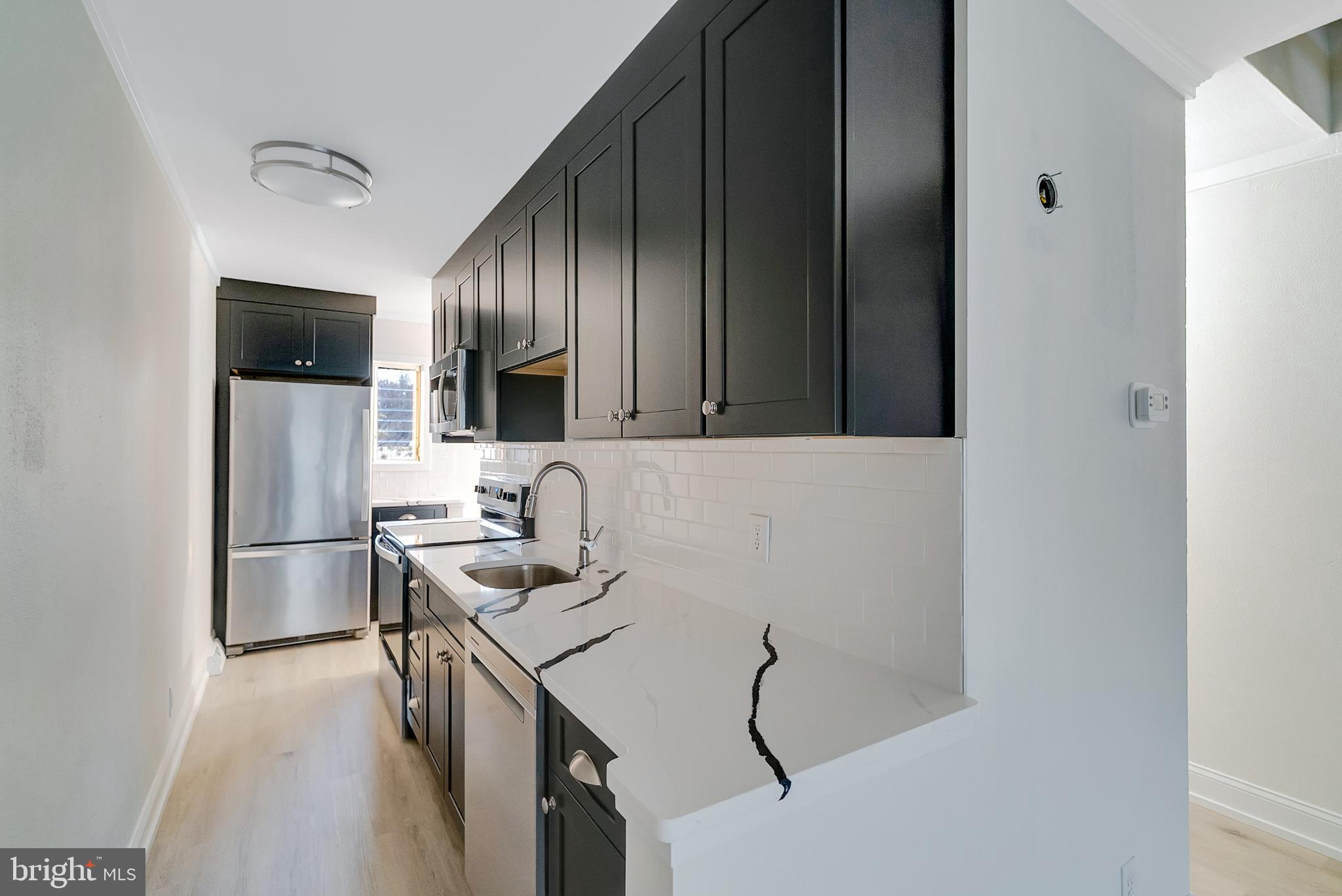 SUMMIT HOUSE - Residential