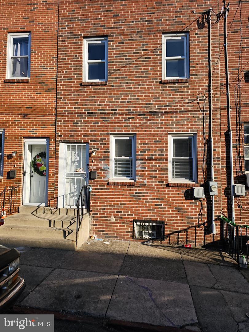 Welcome to 2513 N. 4th St, Philadelphia, PA – West Kensington Subdivision
This charming property located in the heart of the sought-after West Kensington neighborhood of Philadelphia offers a perfect blend of comfort, character, and convenience. Situated at 2513 N. 4th St, this home is ideal for those seeking proximity to vibrant local amenities, public transportation, and easy access to the city’s rich history and culture.
Key Features:
Spacious Layout: The property features a generous floor plan, perfect for comfortable living and entertaining. Each room is well-sized, with plenty of natural light throughout the home.
Modern Updates: Recently updated interiors include a stylish kitchen with contemporary appliances and finishes, as well as fresh paint and flooring throughout.
Prime Location: West Kensington is a rapidly developing area with a variety of local restaurants, shops, and public parks. Enjoy convenient access to major highways and public transit options, making commuting a breeze.
Private Outdoor Space: Relax or entertain in the private backyard, ideal for gatherings or quiet outdoor enjoyment.
Investment Opportunity: With the area's ongoing development and growth, this property is also a great investment for future appreciation.
Whether you are looking for a cozy family home or a smart investment in a thriving community, 2513 N. 4th St offers it all. Don’t miss the chance to make this your new home!