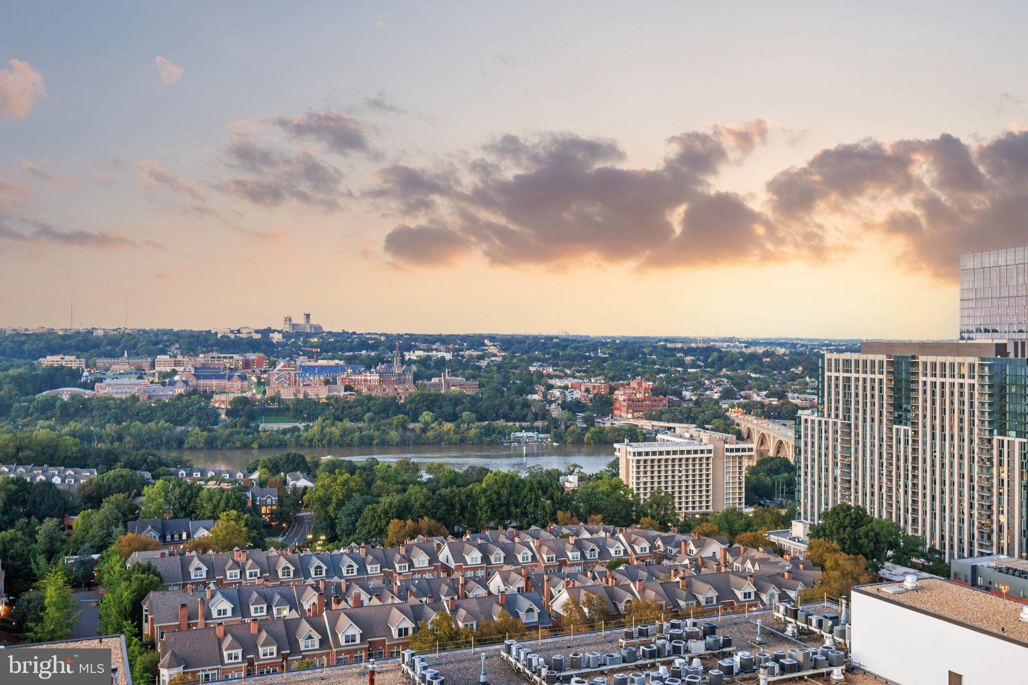 ROSSLYN - Residential