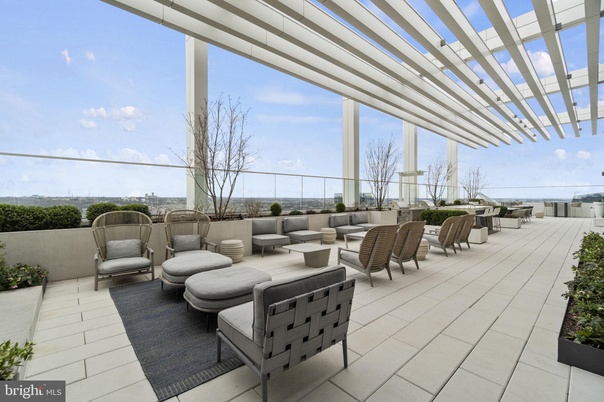 ROSSLYN - Residential