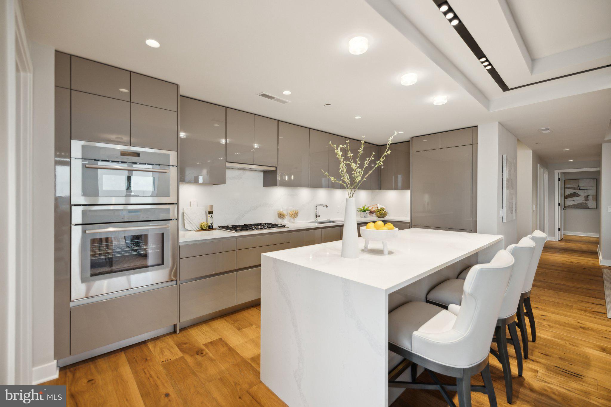 ROSSLYN - Residential