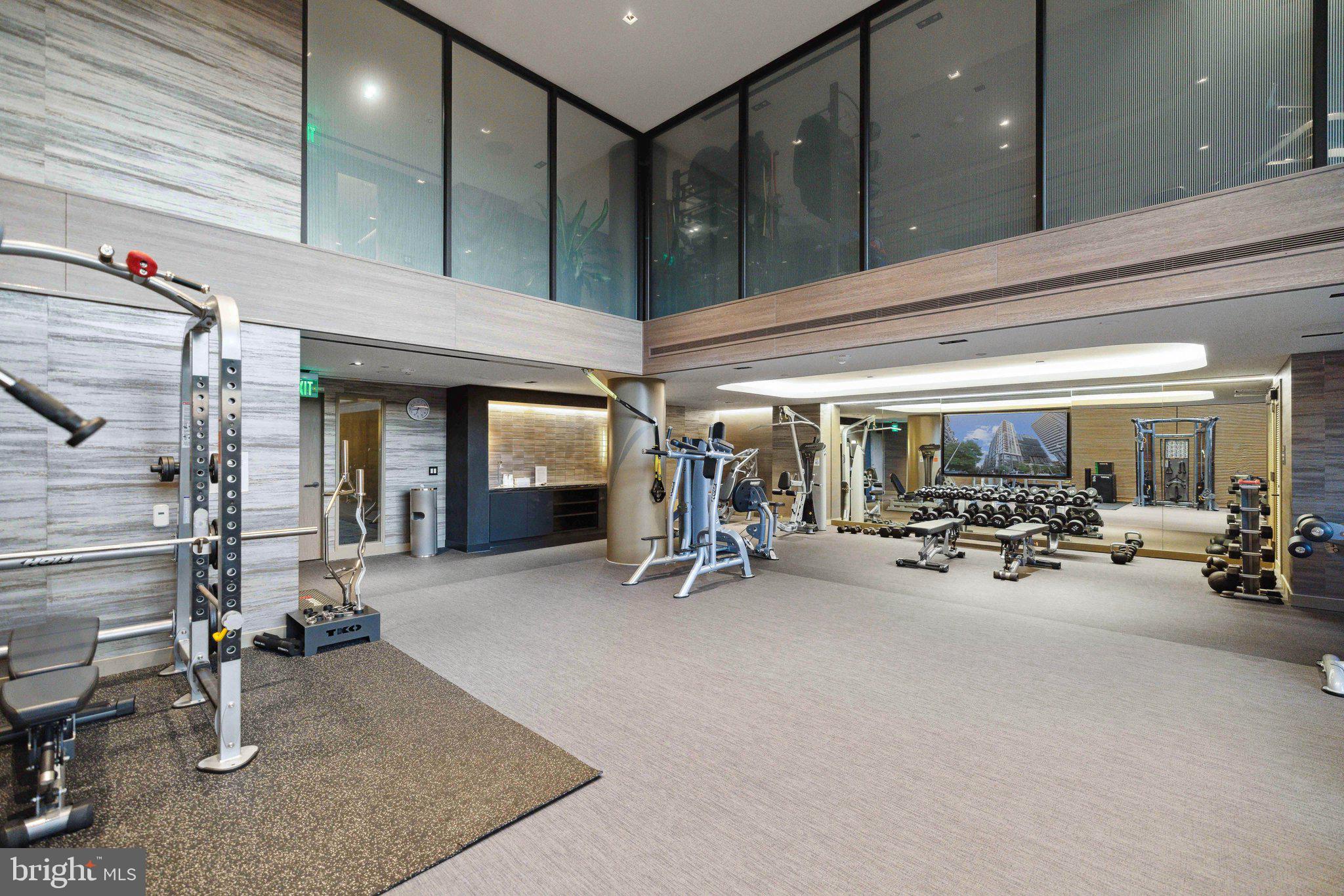 ROSSLYN - Residential