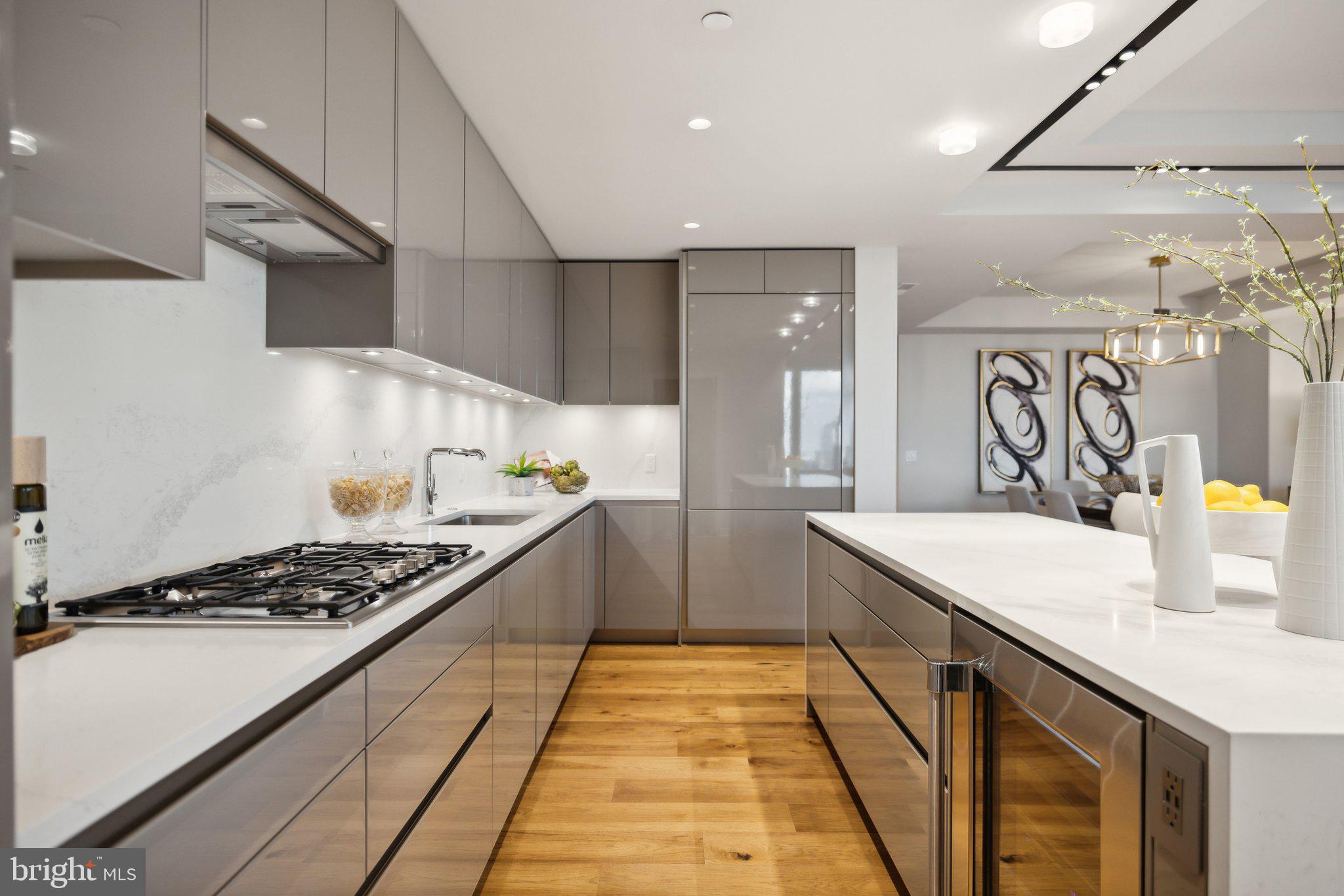 ROSSLYN - Residential