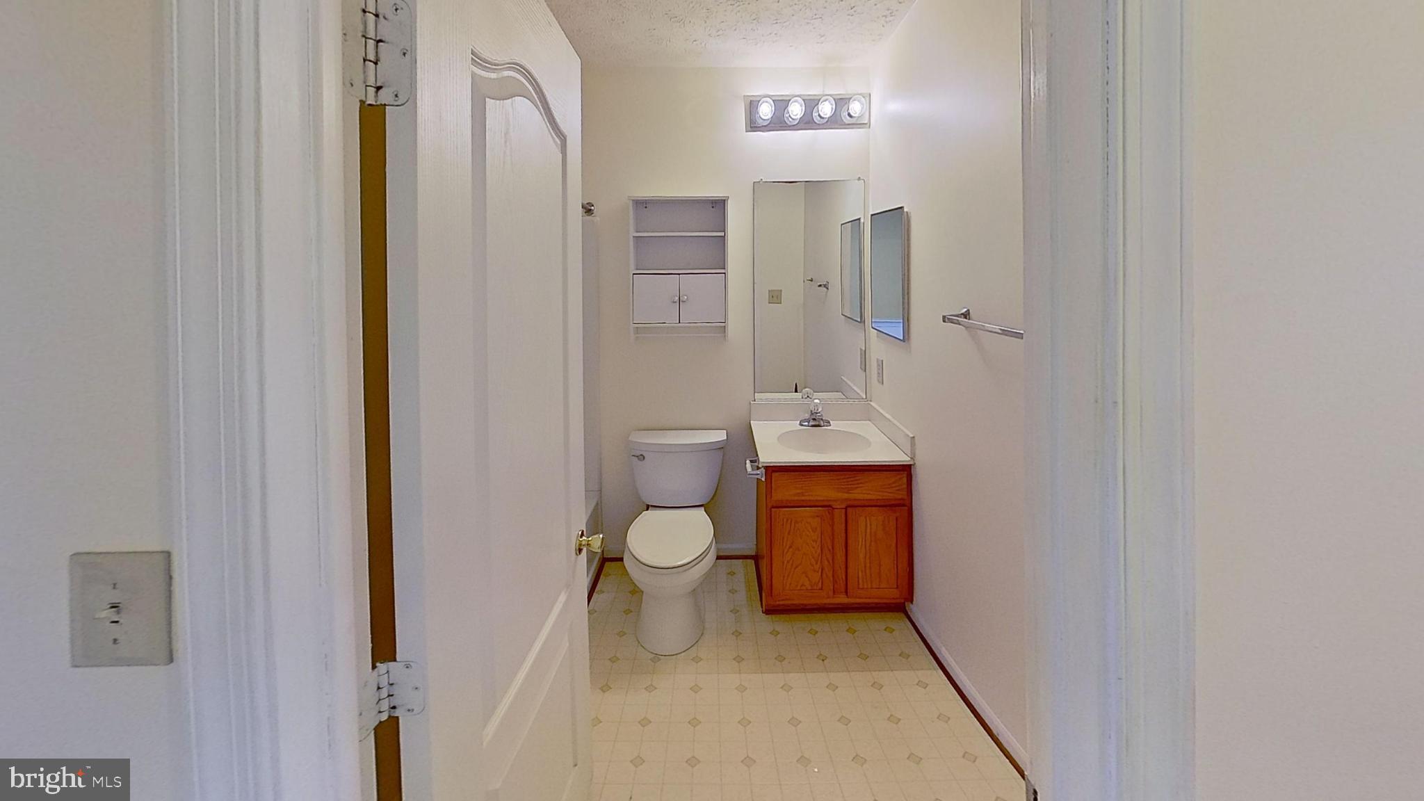 SOUTH HAMPTON - Residential Lease