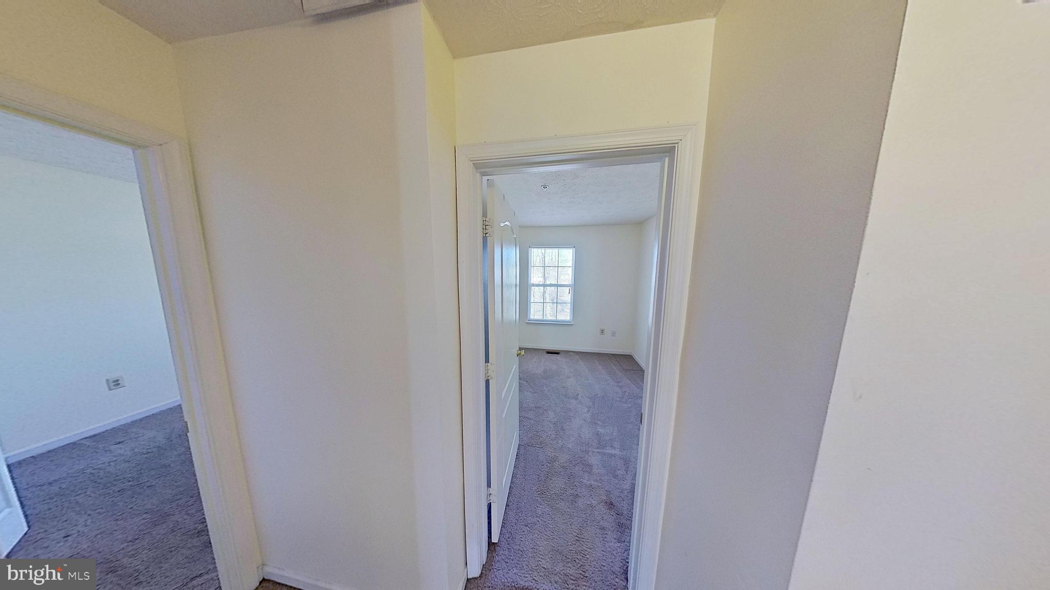 SOUTH HAMPTON - Residential Lease