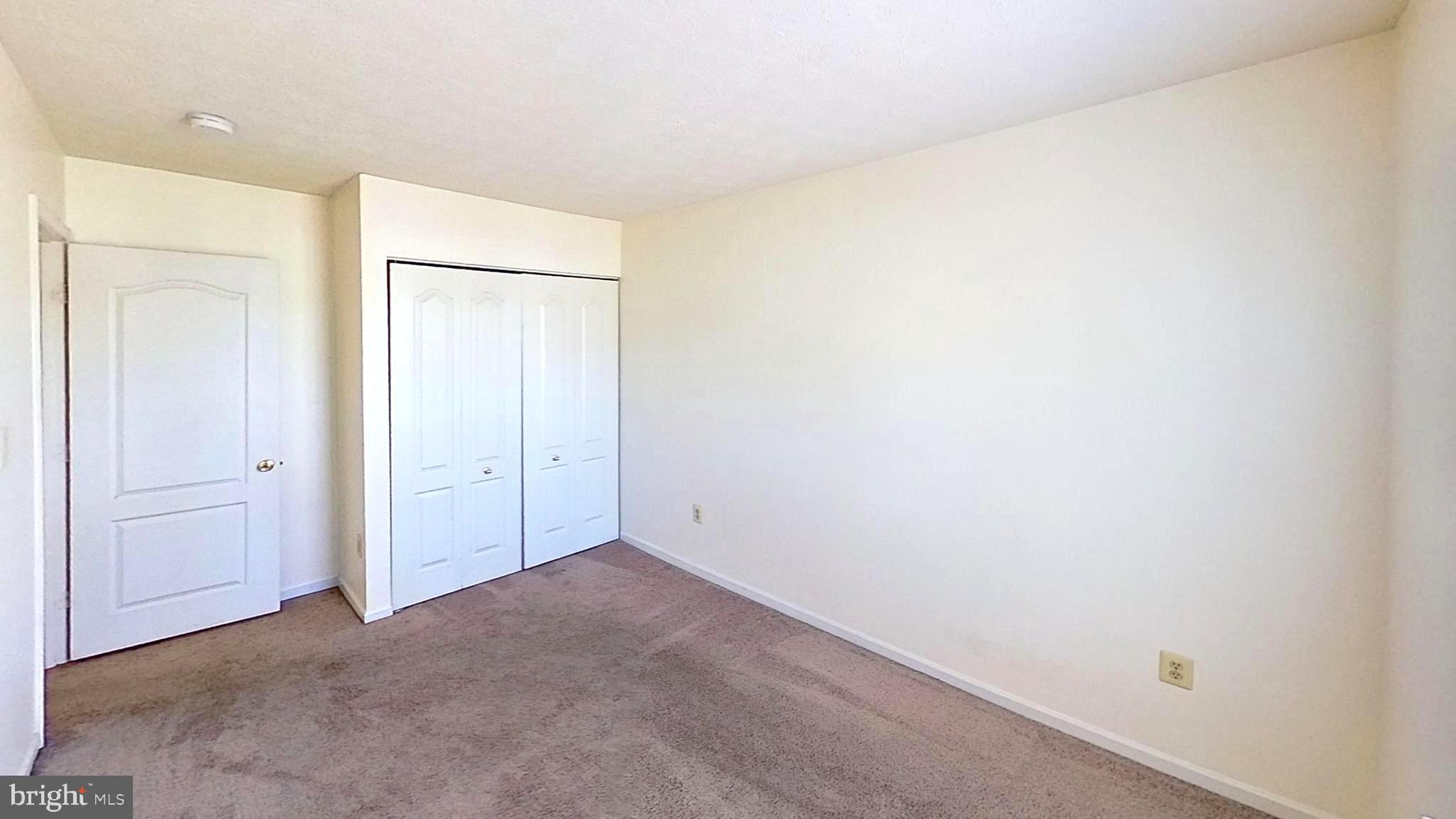 SOUTH HAMPTON - Residential Lease