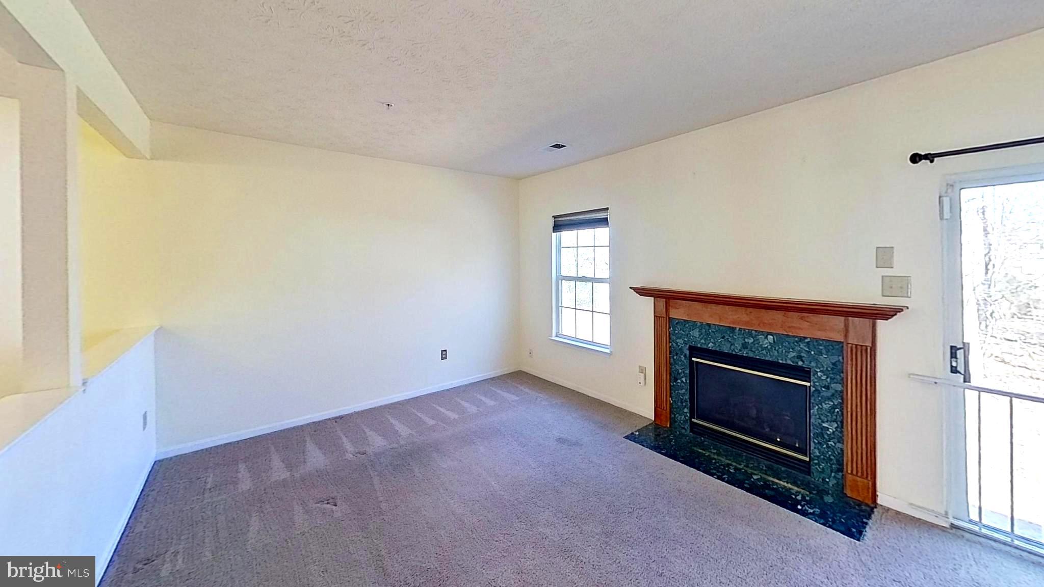 SOUTH HAMPTON - Residential Lease