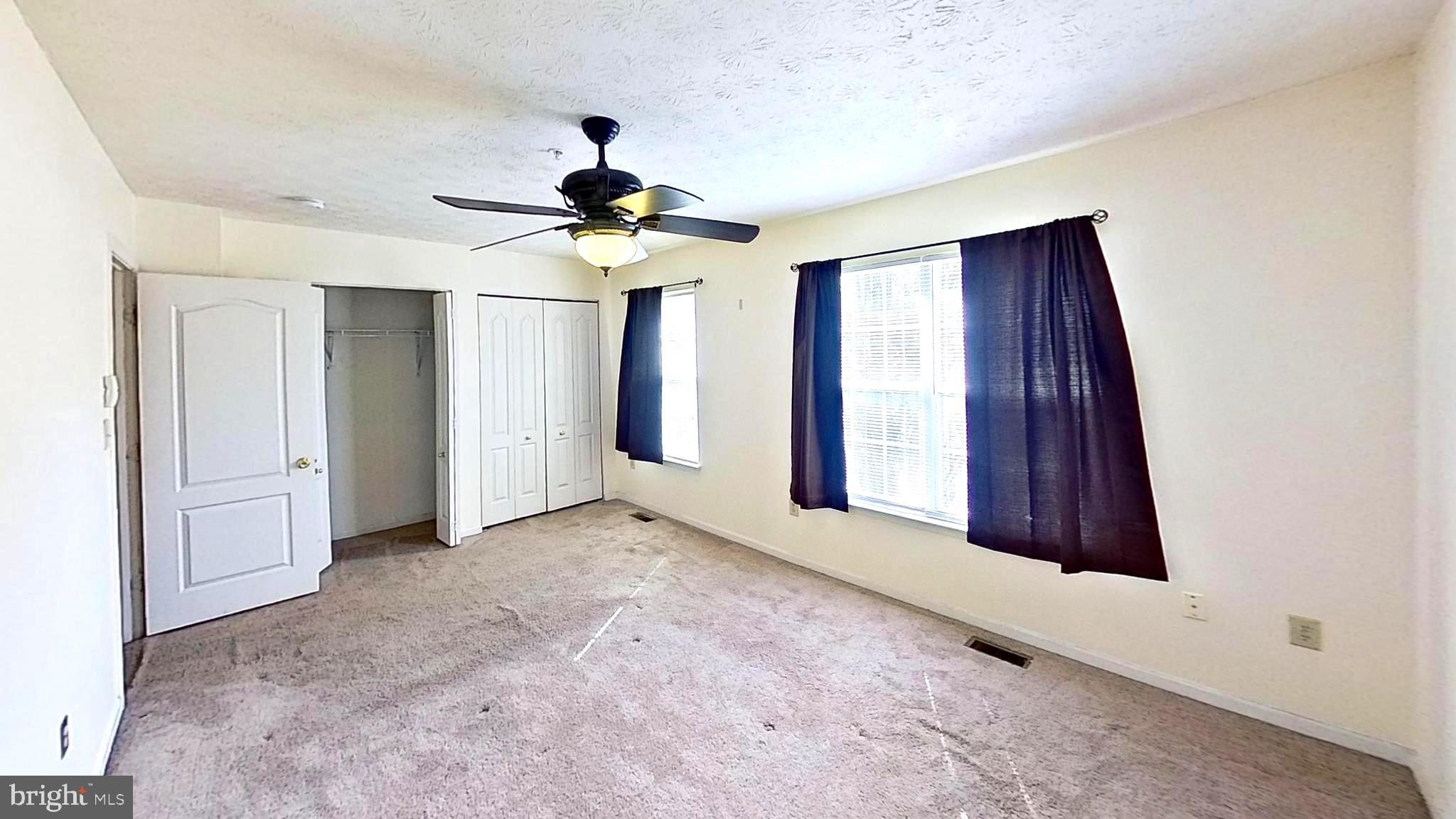 SOUTH HAMPTON - Residential Lease