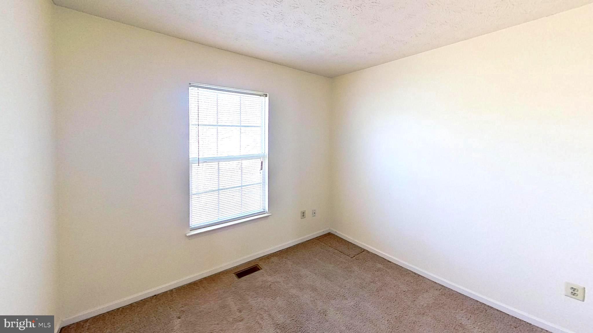 SOUTH HAMPTON - Residential Lease