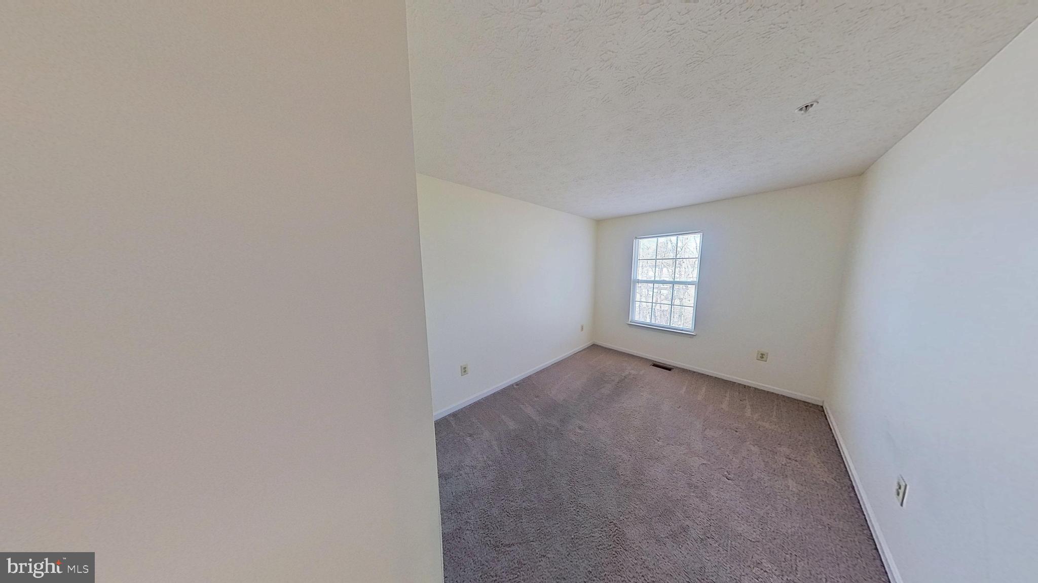 SOUTH HAMPTON - Residential Lease