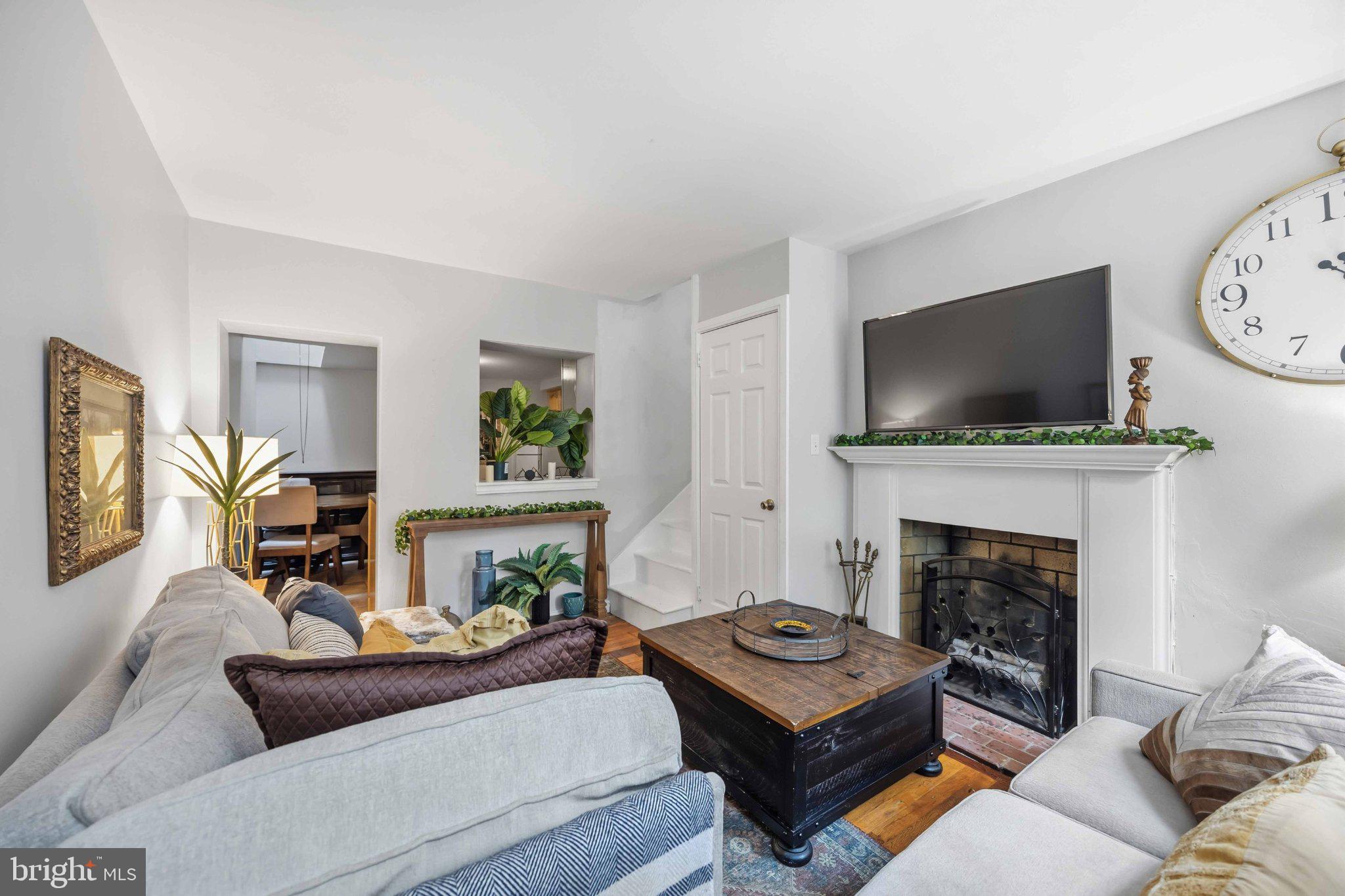 725 PEMBERTON STREET 10