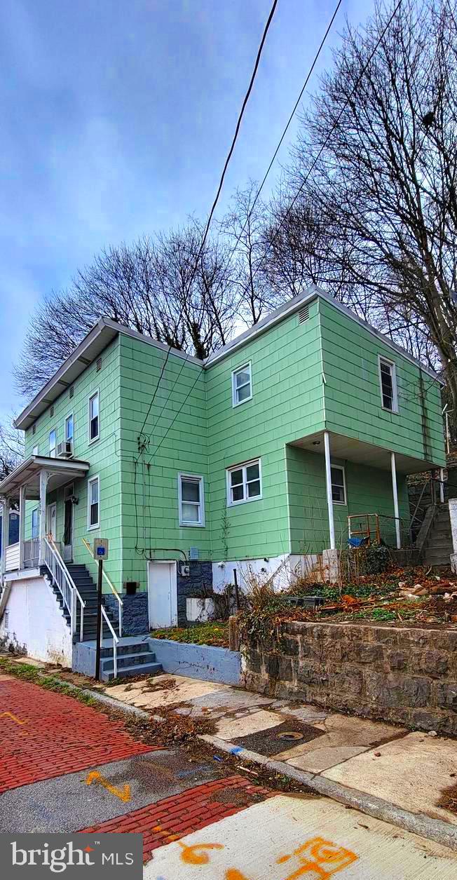 NORTH END - Residential