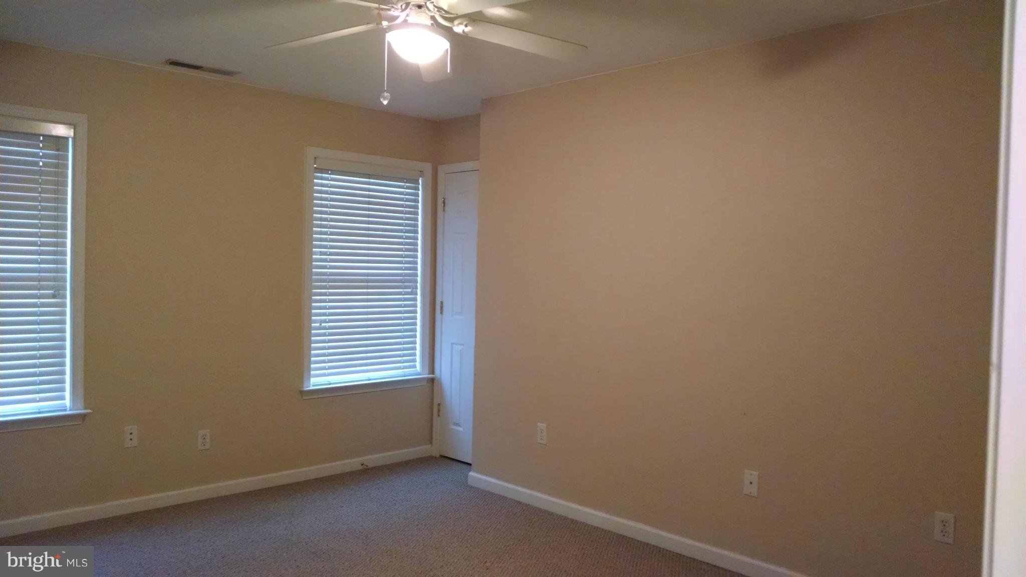 QUEEN ANNE - Residential Lease