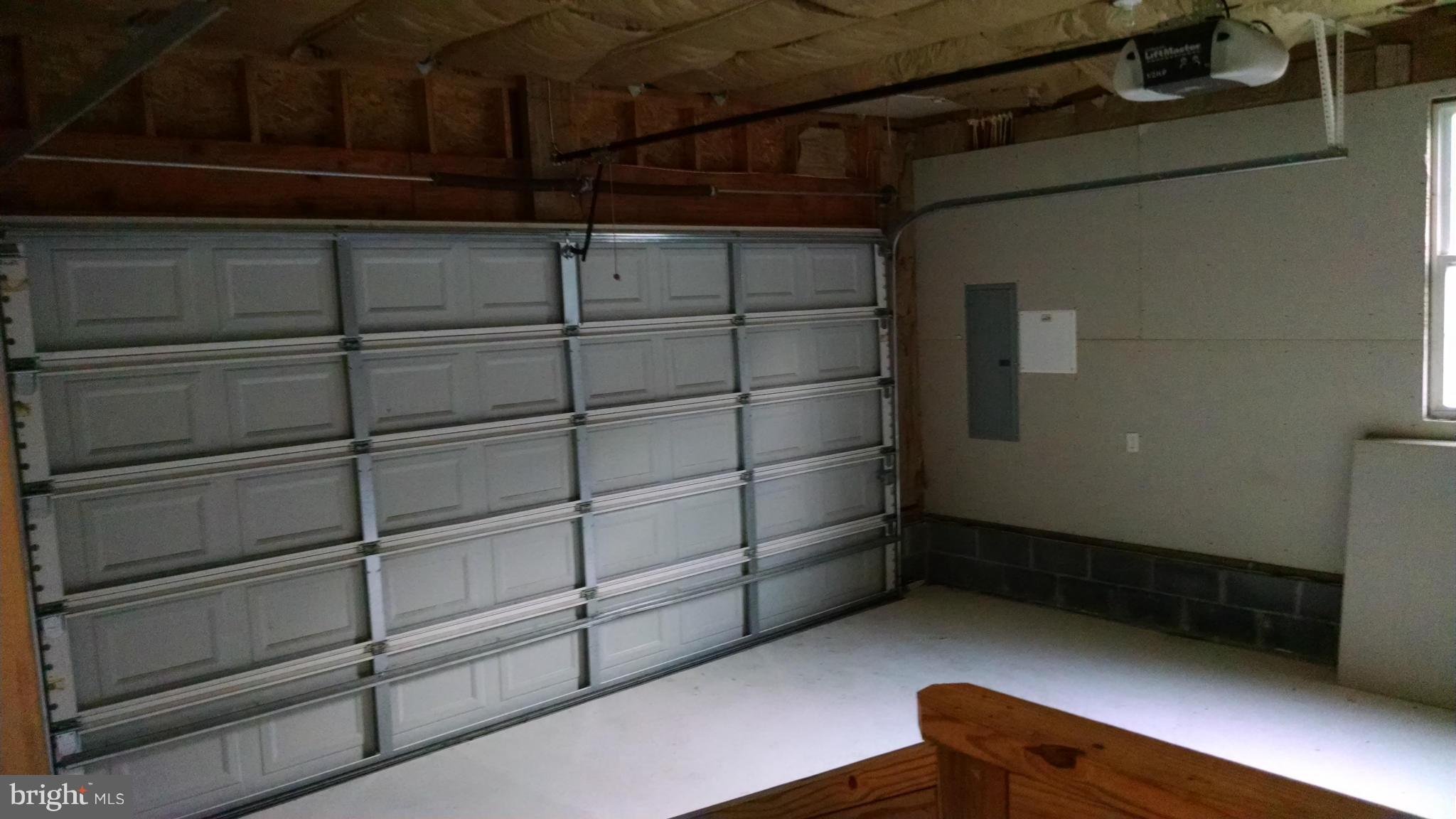 QUEEN ANNE - Residential Lease