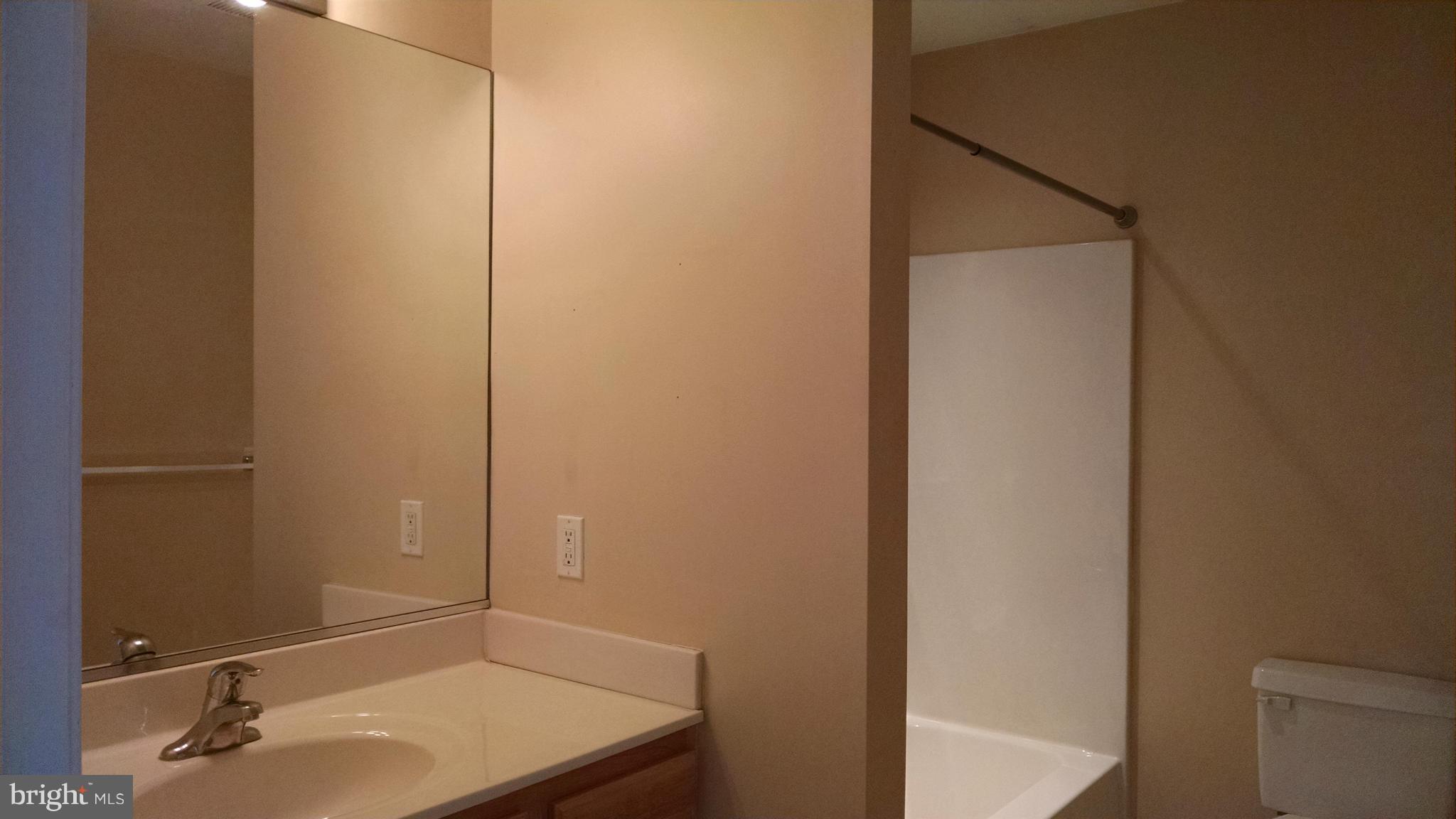 QUEEN ANNE - Residential Lease