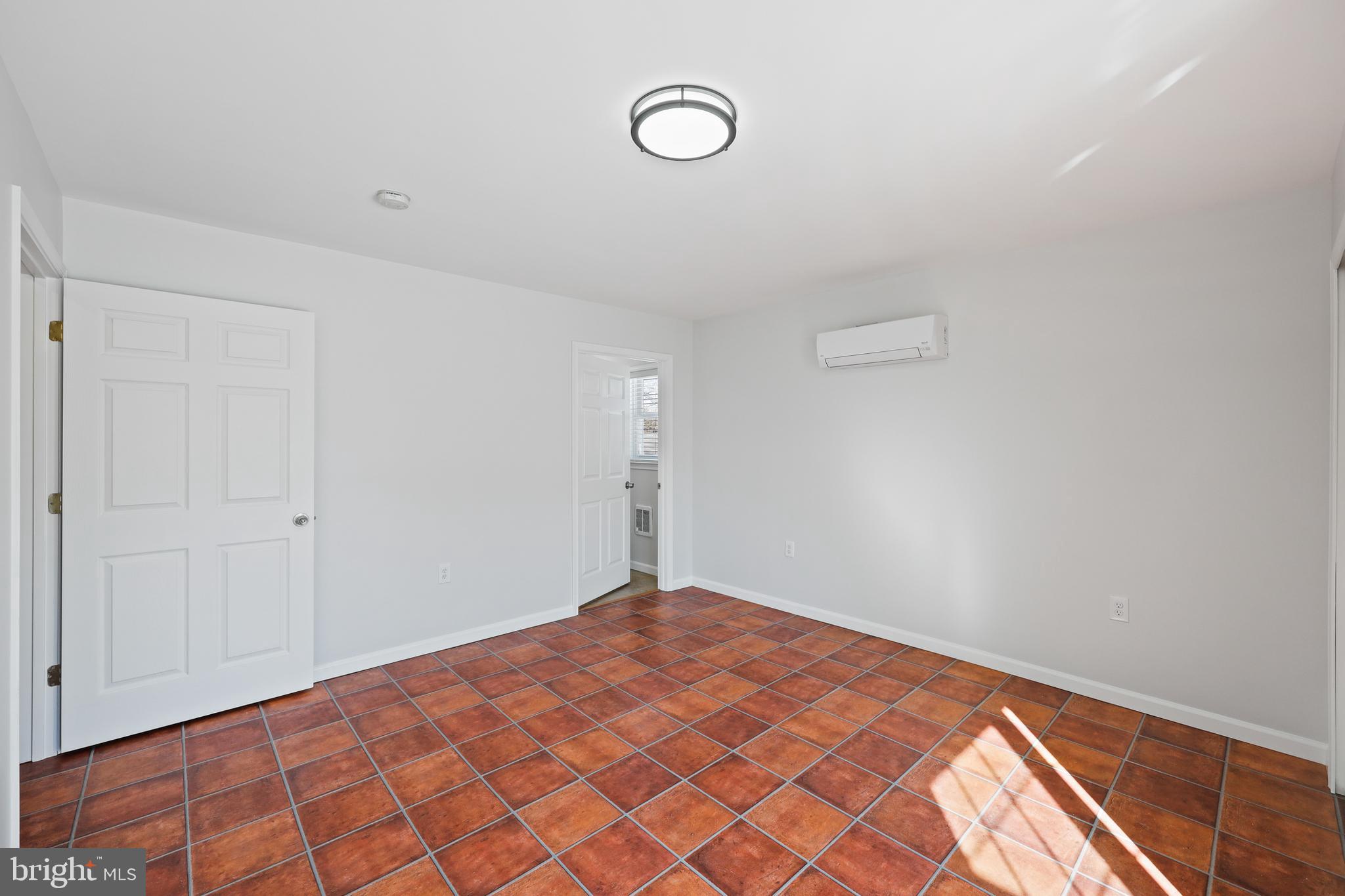 GRANDVIEW - Residential Lease