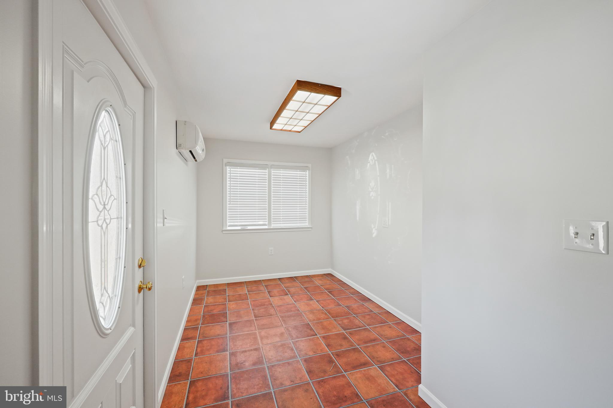 GRANDVIEW - Residential Lease