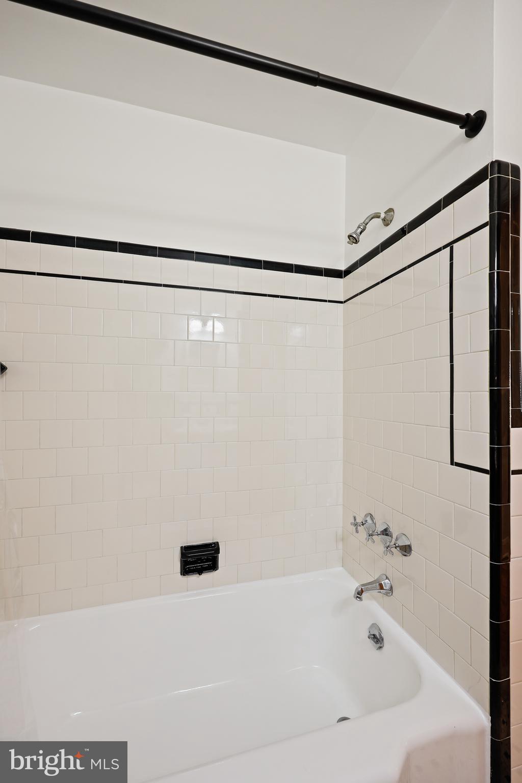 GRANDVIEW - Residential Lease