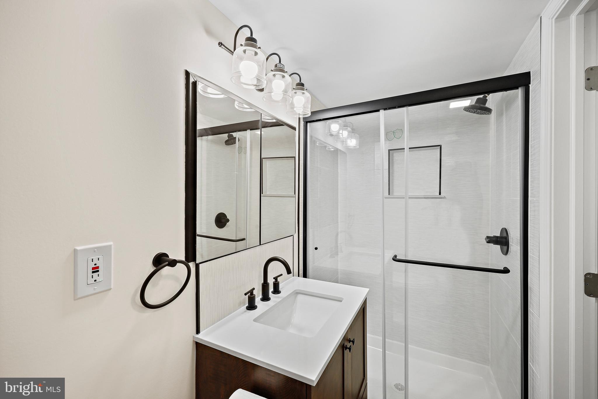 GRANDVIEW - Residential Lease