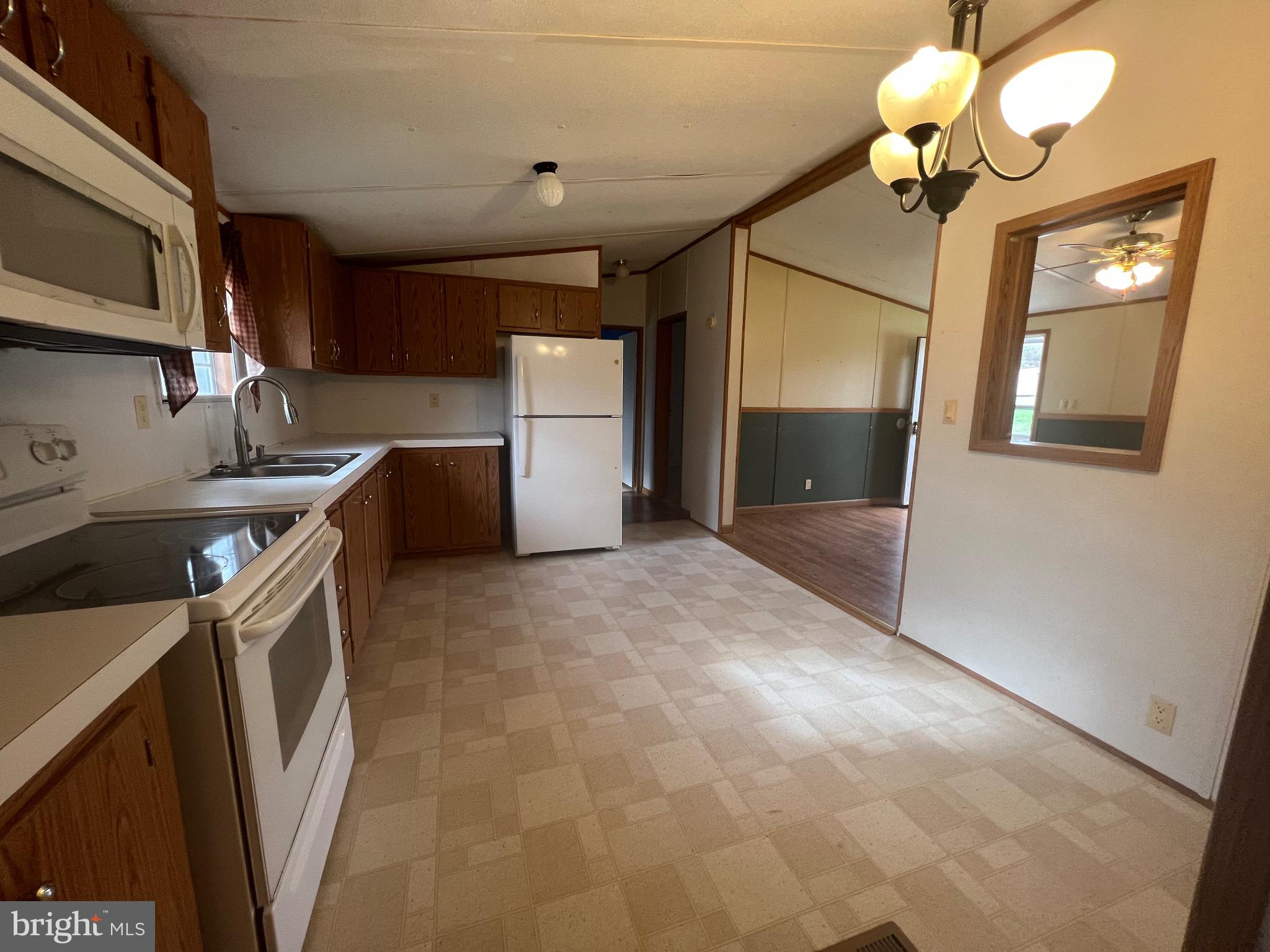 KESSEL ESTATES - Residential