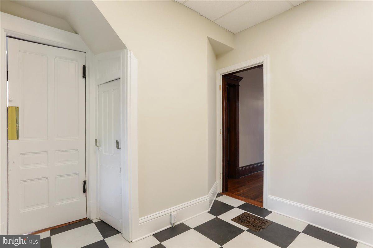 CITY OF MARTINSBURG - Commercial Lease